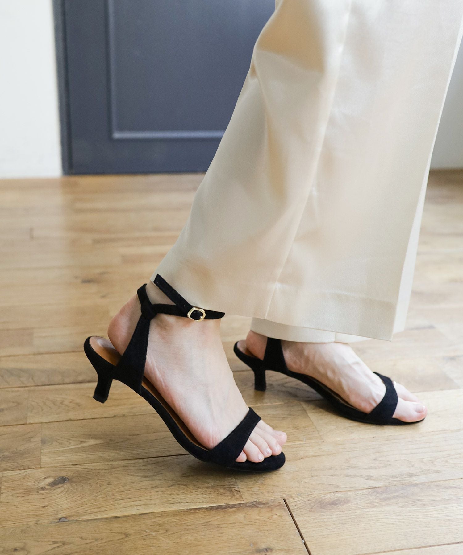 ワンストラップミドルヒールサンダル | SESTO(セスト)|レディース