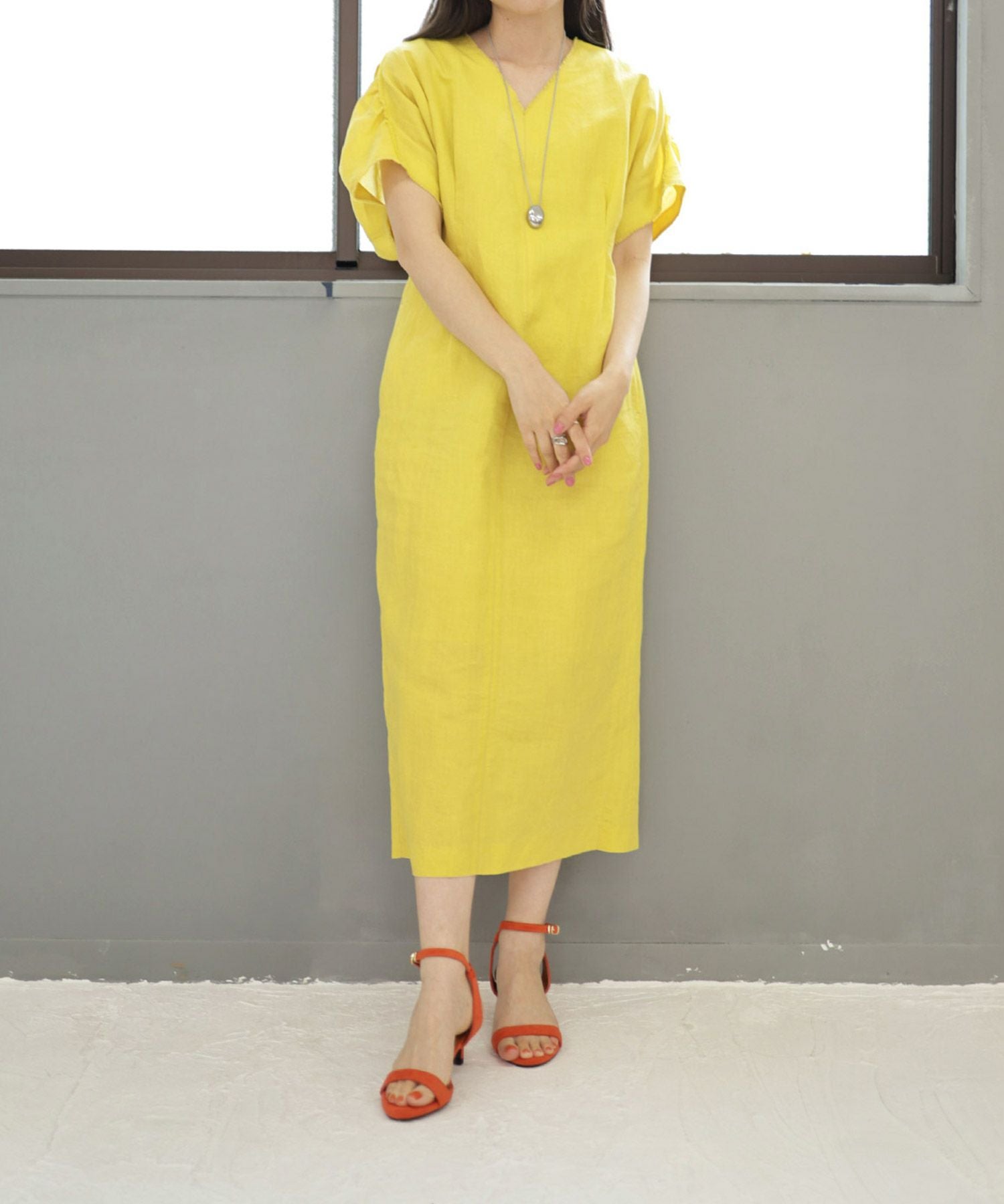 ワンストラップミドルヒールサンダル