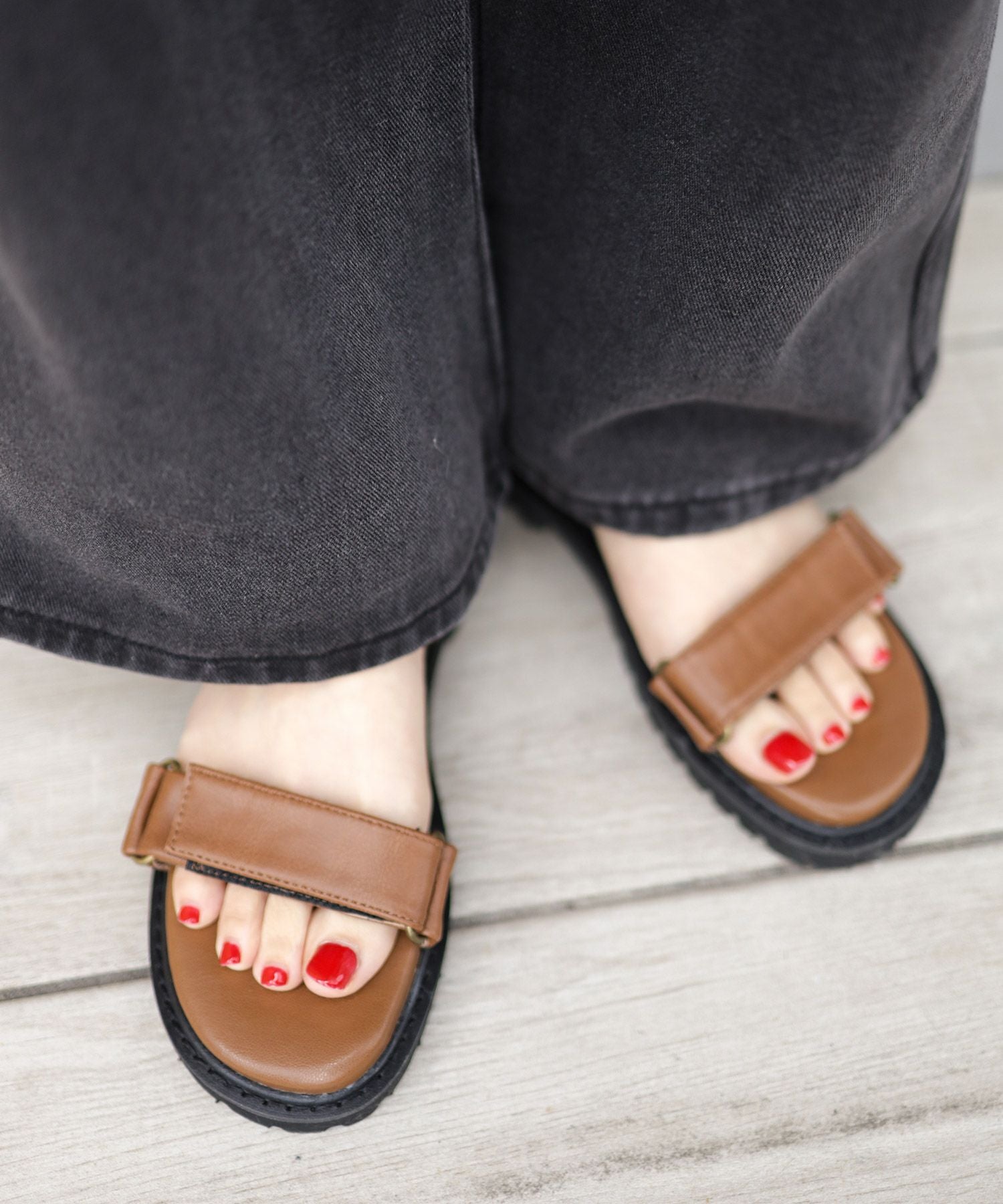 厚底タンクソールの高密度クッションインソールダブルストラップサンダル▲返品交換不可