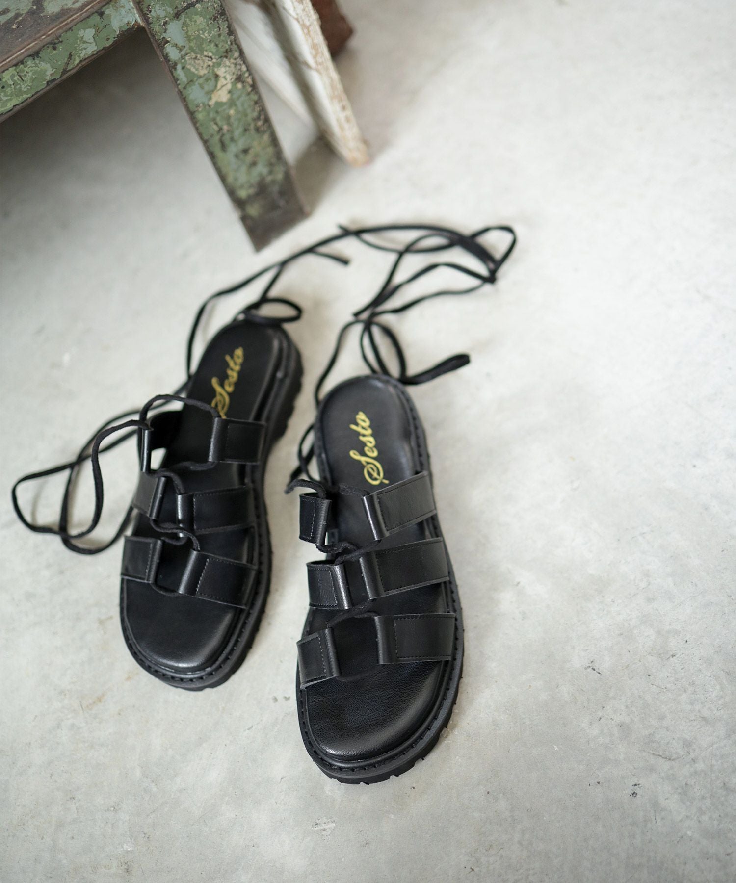 厚底タンクソールの高密度クッションインソールレースアップサンダル▲返品交換不可