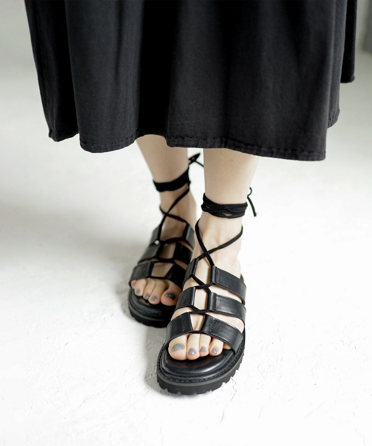 厚底タンクソールの高密度クッションインソールレースアップサンダル▲返品交換不可