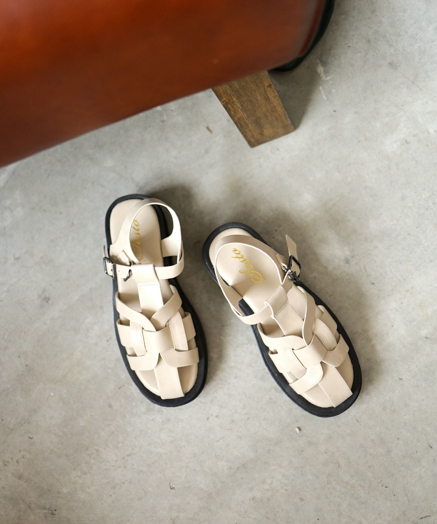 厚底ボリュームソールグルカサンダル▲返品交換不可