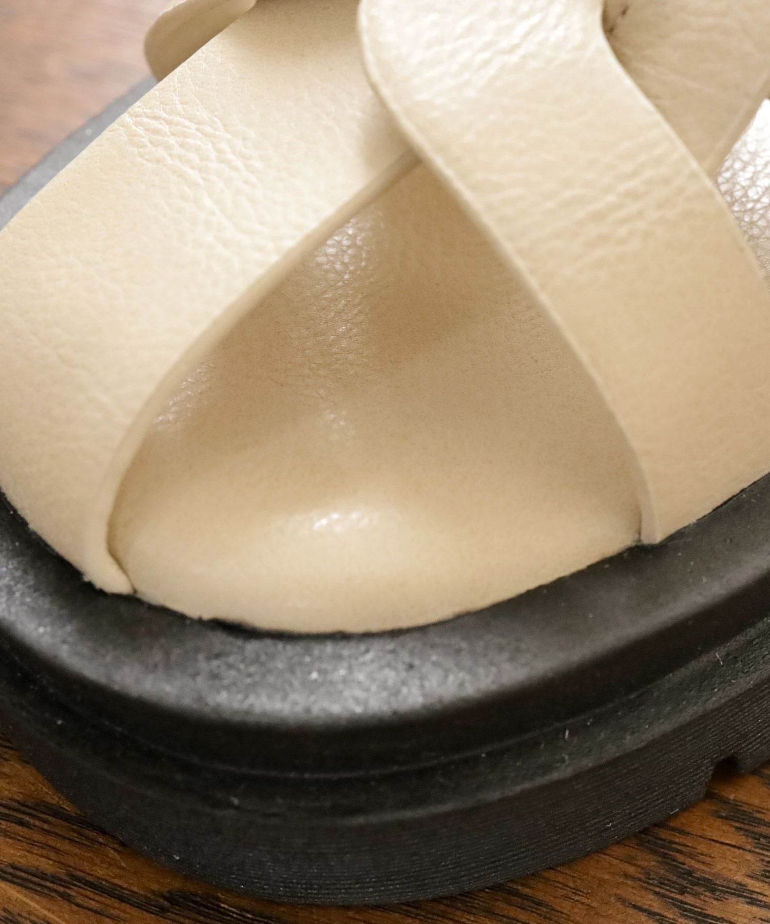 厚底ボリュームソールグルカサンダル▲返品交換不可