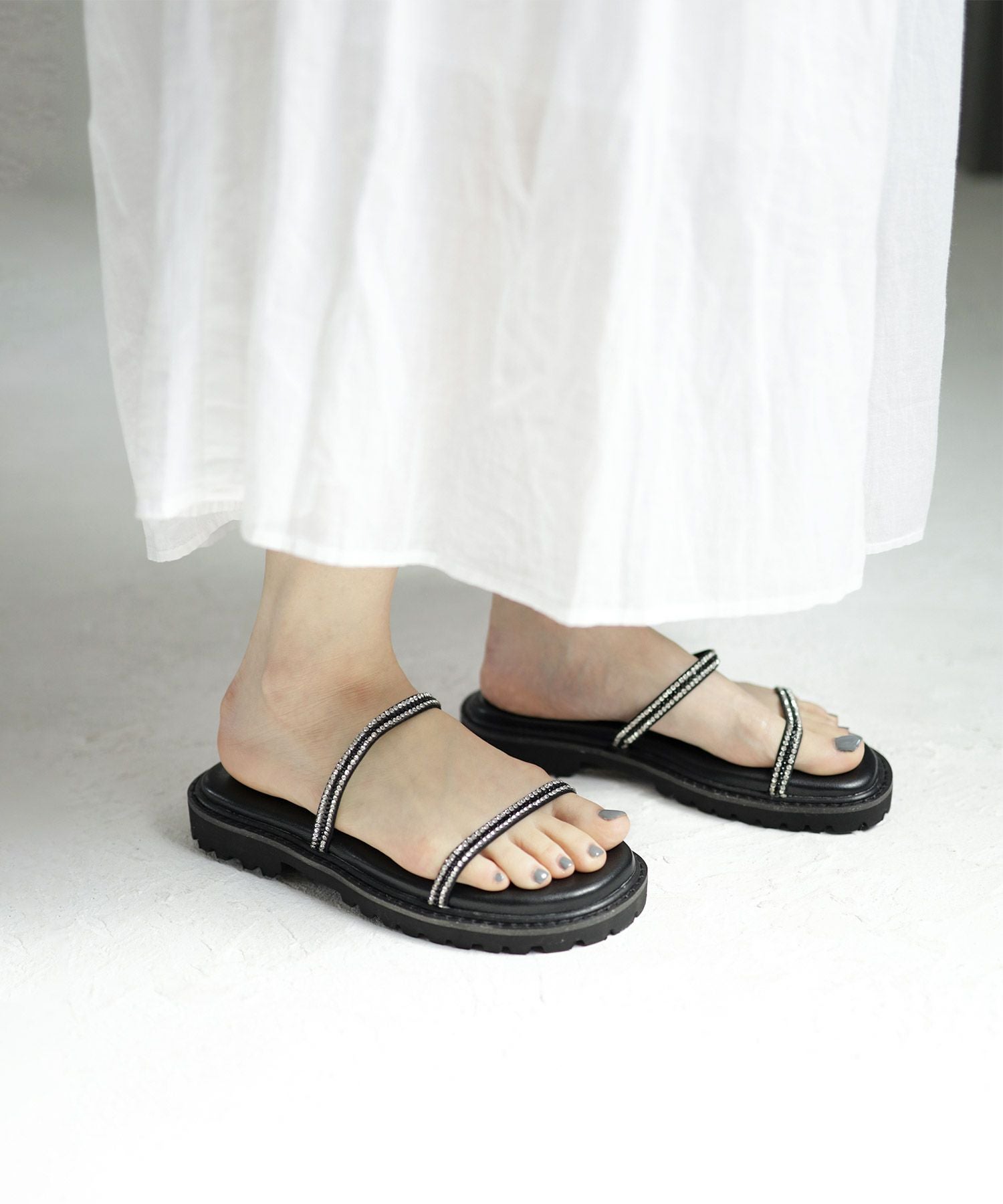 ビジューストラップのトラックソール厚底サンダル▲返品交換不可