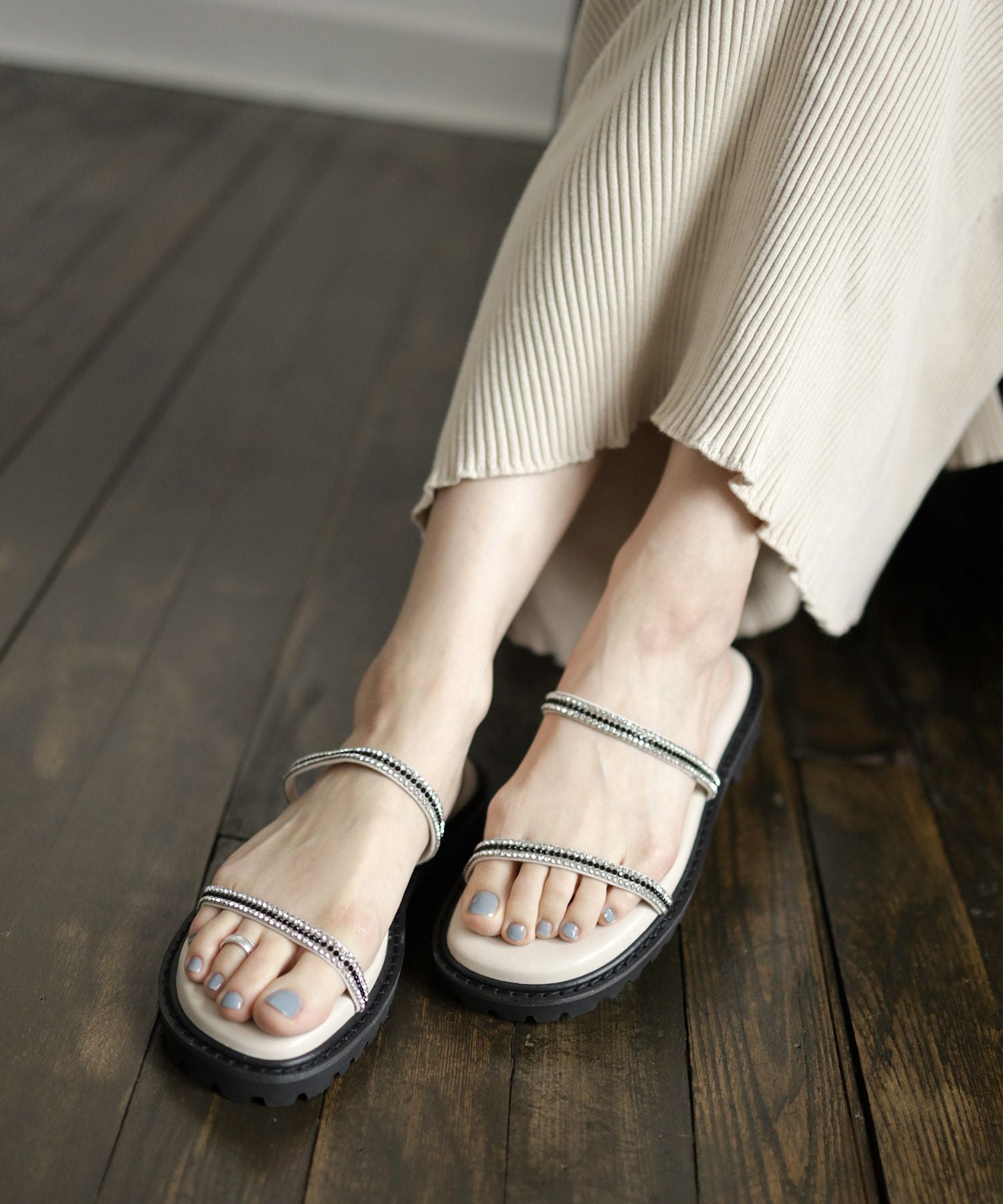 ビジューストラップのトラックソール厚底サンダル▲返品交換不可