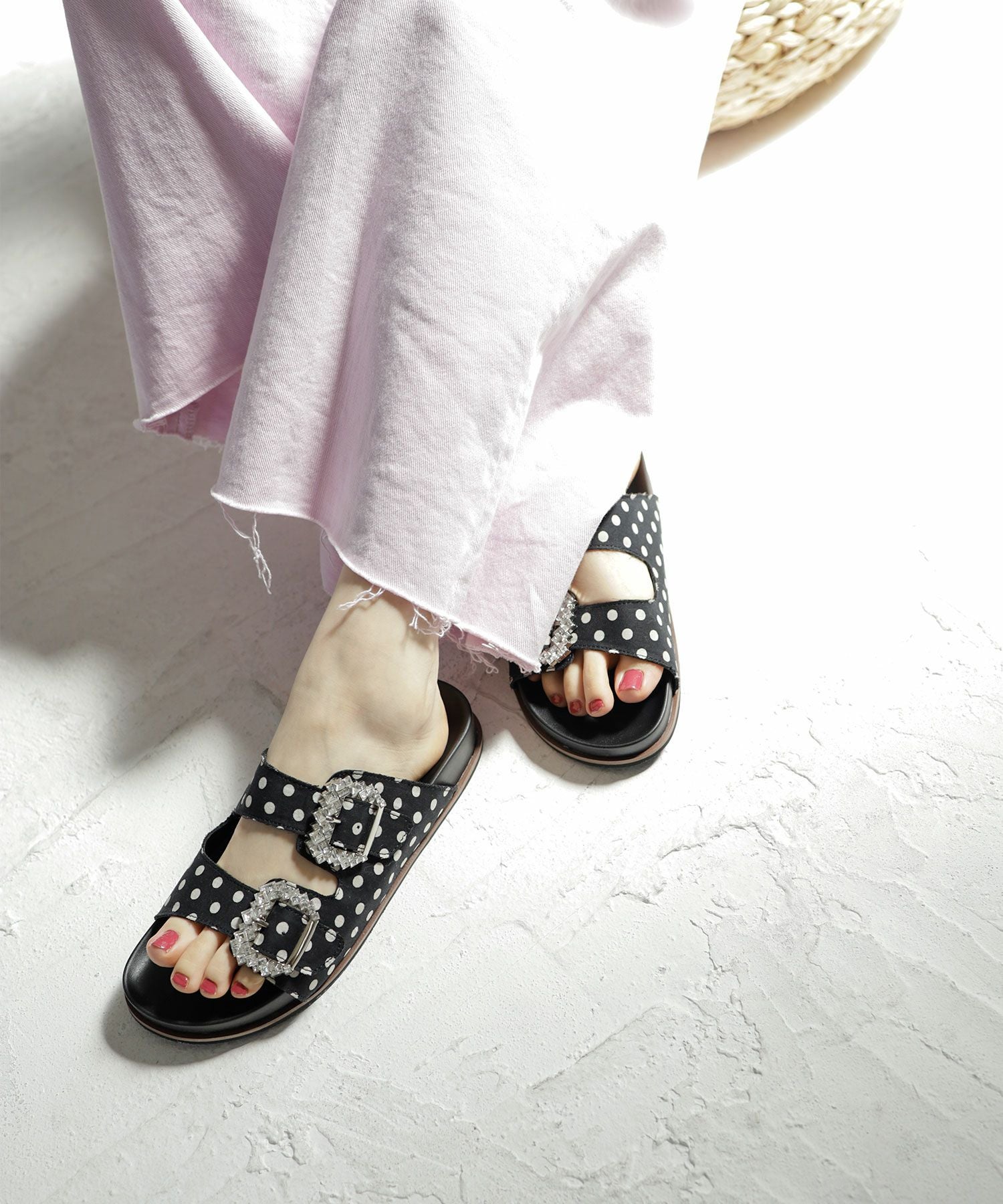 ビジューモチーフフットベッドサンダル