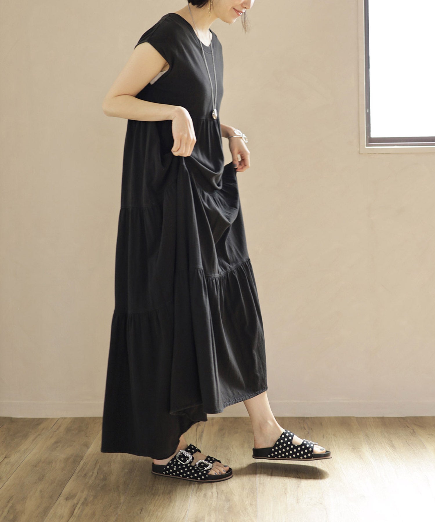 ビジューモチーフフットベッドサンダル