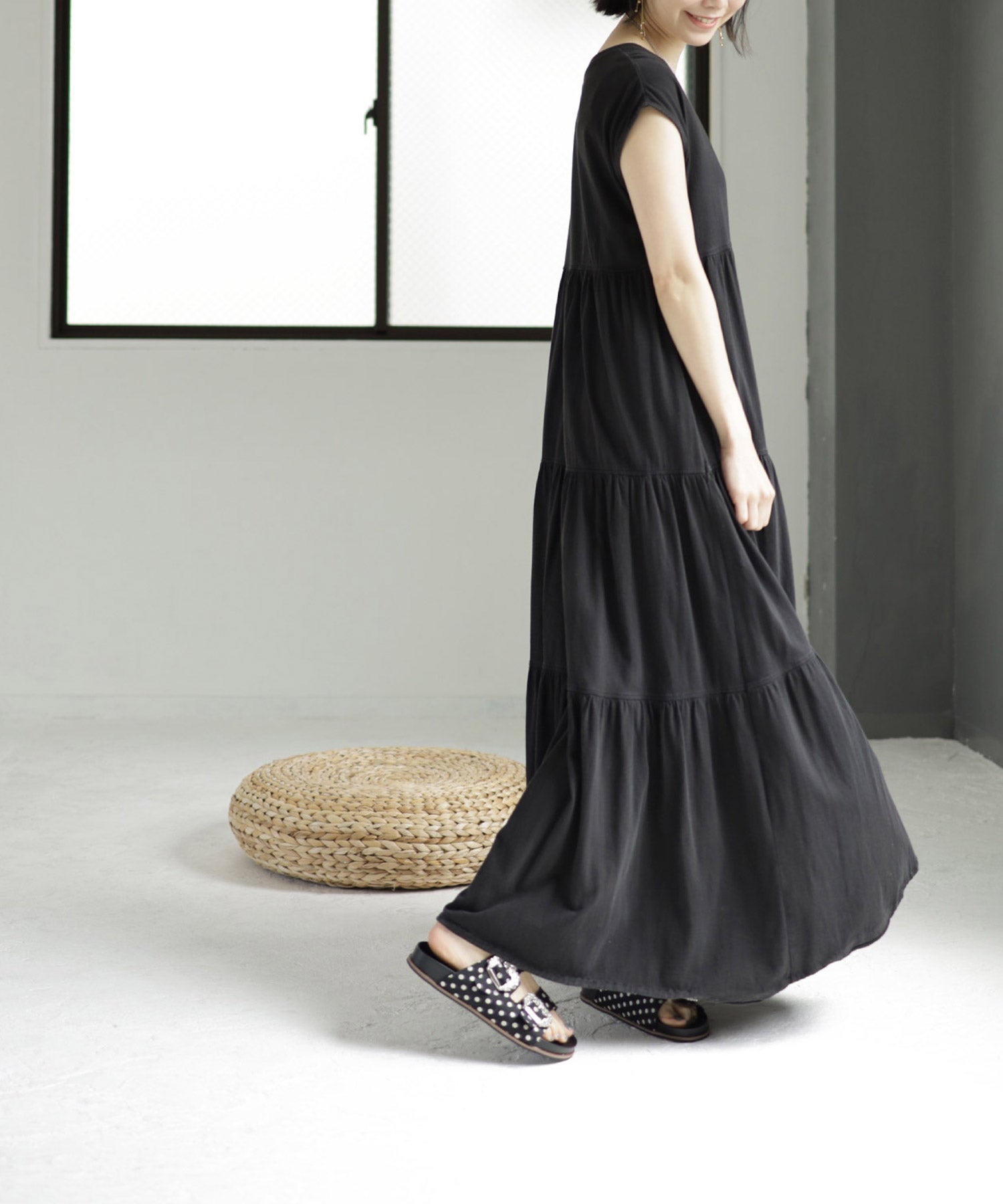 ビジューモチーフフットベッドサンダル