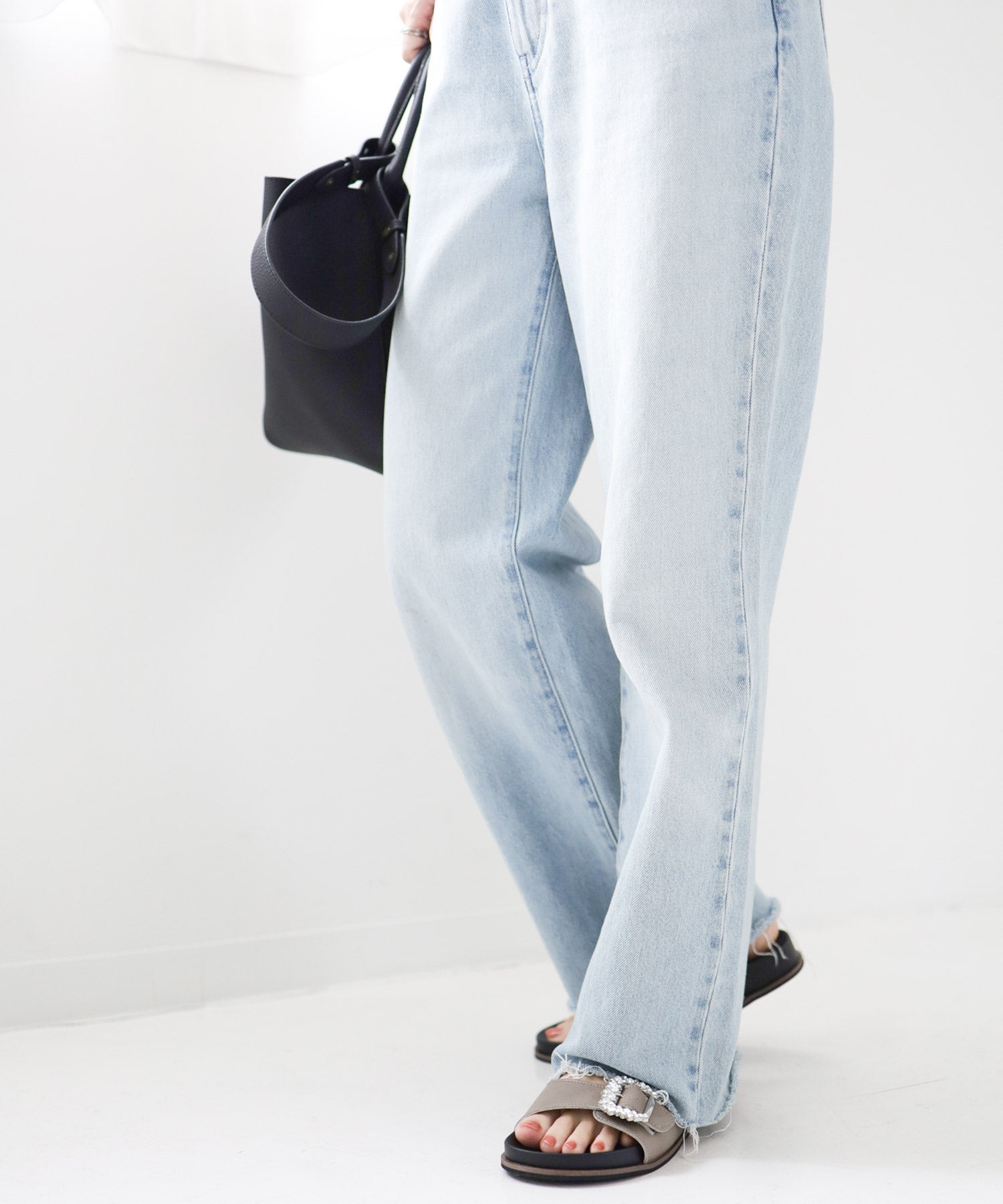 ビジューモチーフフットベッドサンダル