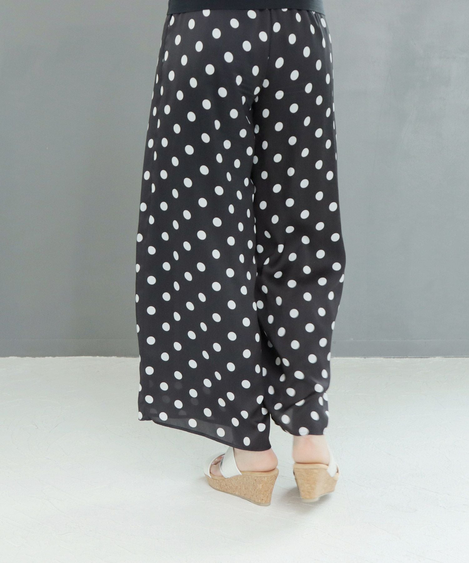 【4E幅広・大きいサイズ】クロコ調カジュアルウェッジミュールサンダル ▲返品交換不可