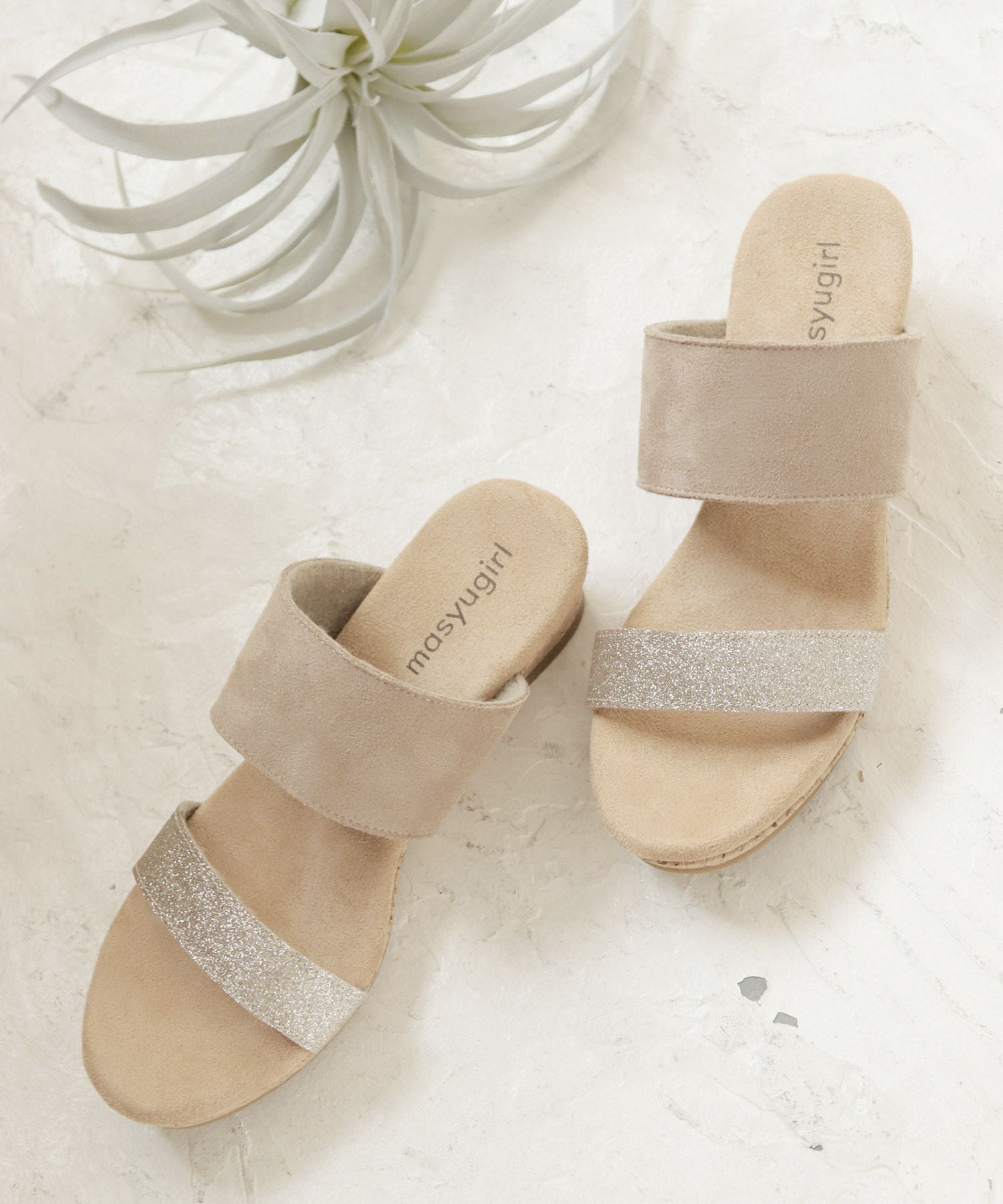 【4E幅広・大きいサイズ】ウェッジソールラメサンダル ▲返品交換不可