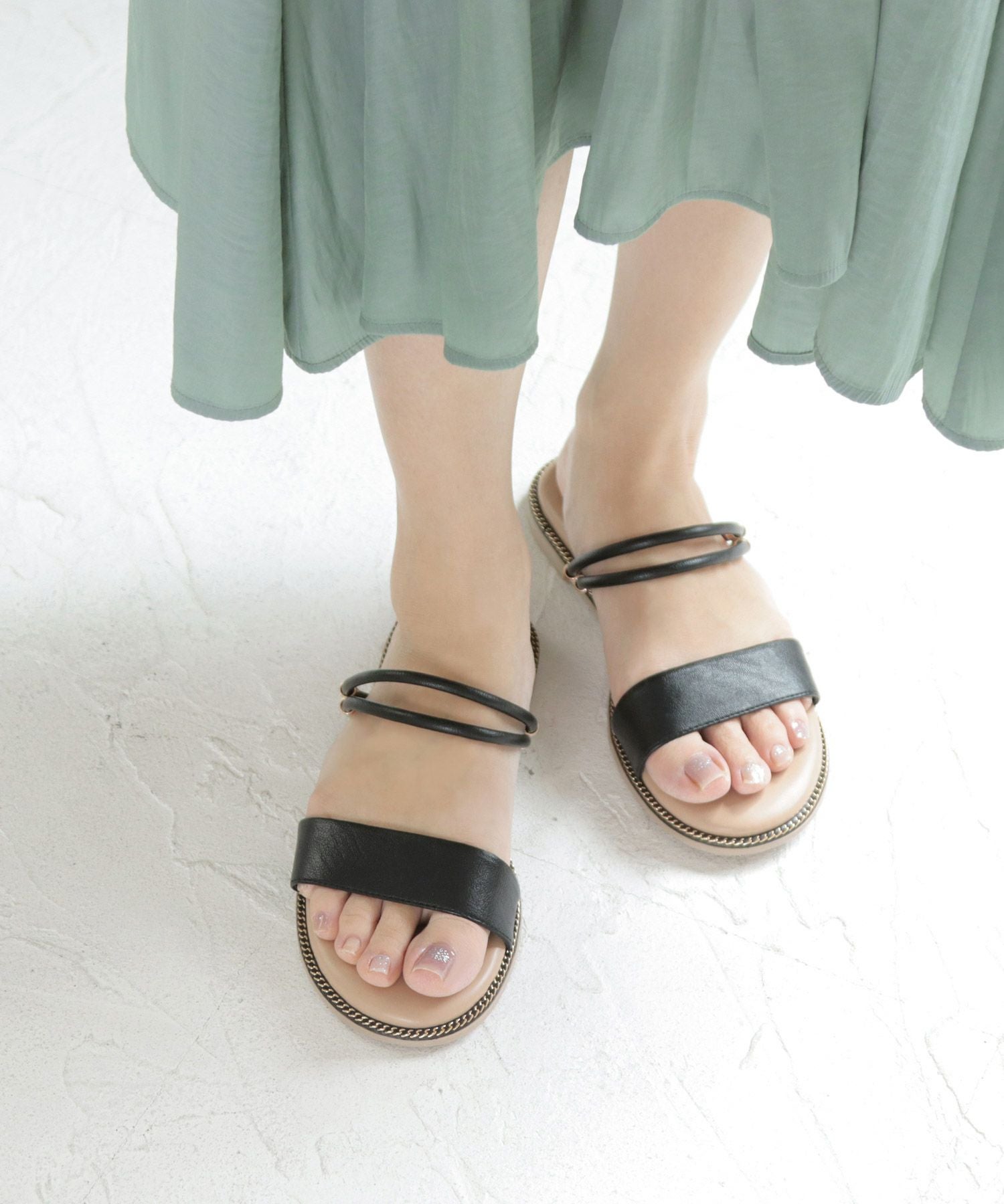 【4E幅広・大きいサイズ】ストラップフラットサンダル ▲返品不可