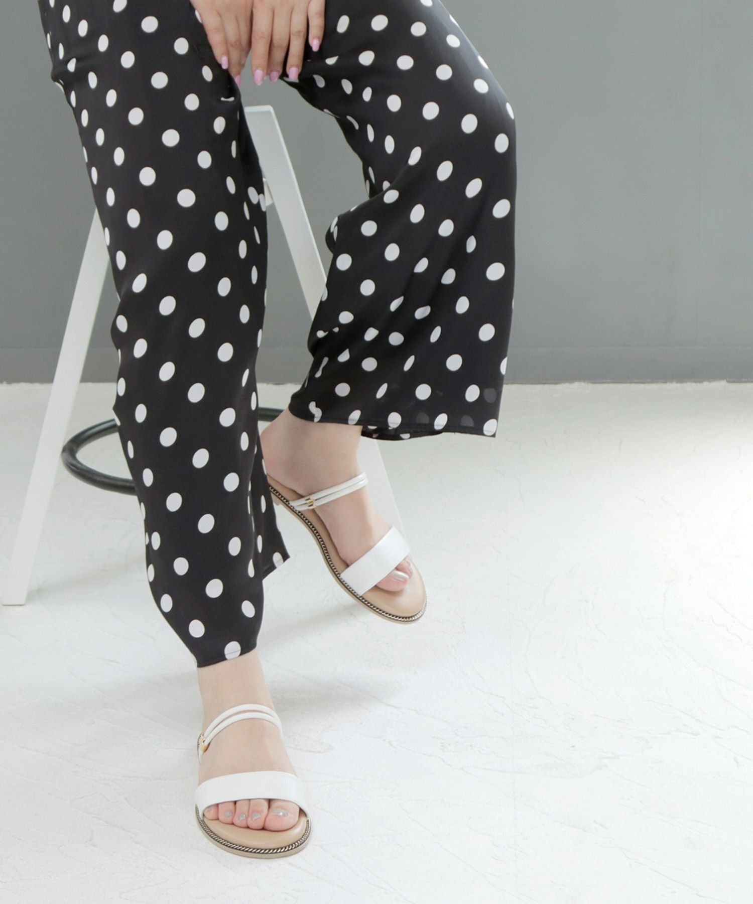 【4E幅広・大きいサイズ】ストラップフラットサンダル ▲返品不可