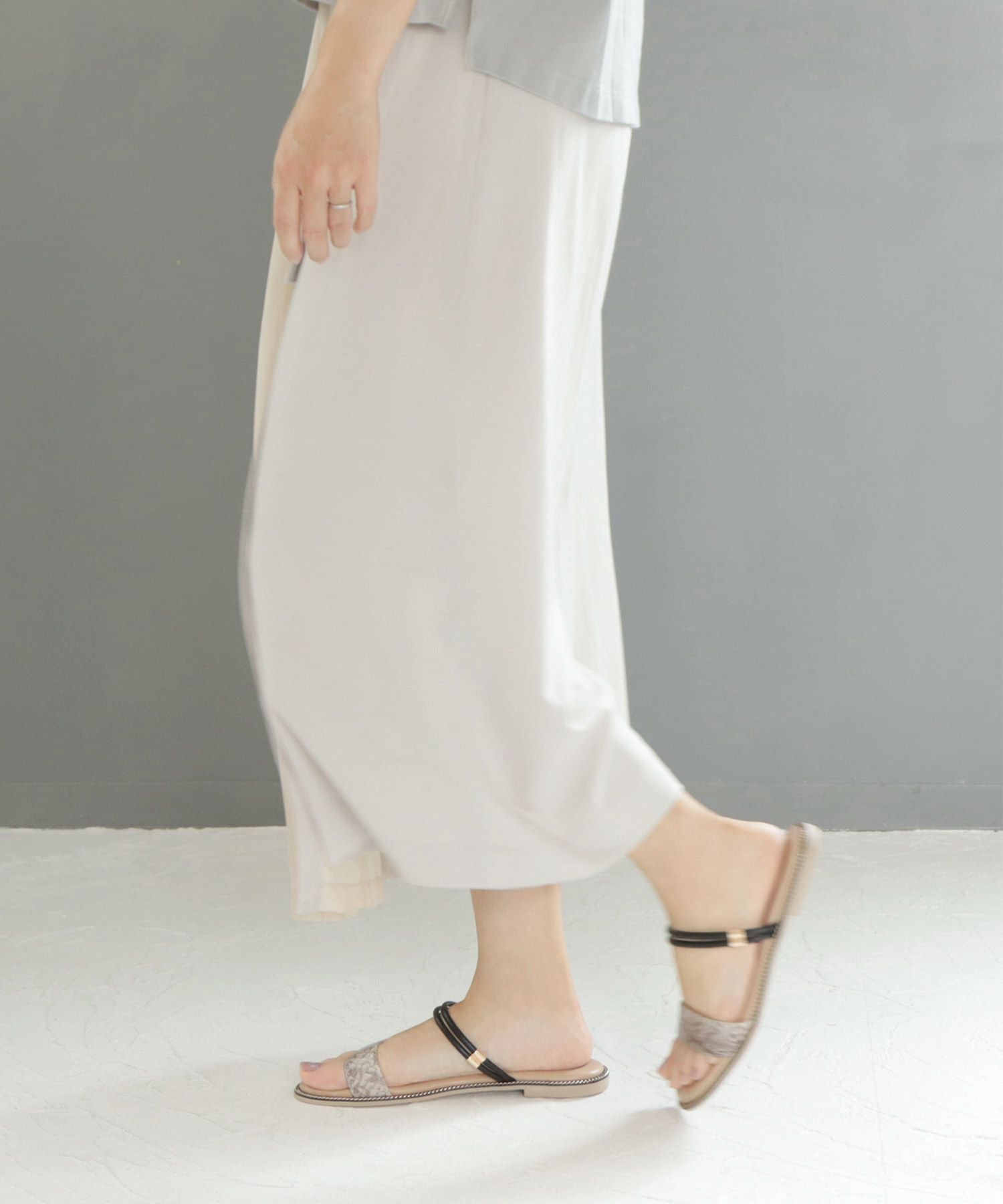 【4E幅広・大きいサイズ】ストラップフラットサンダル ▲返品不可