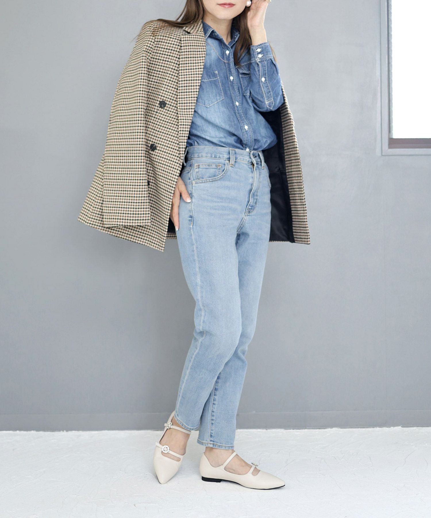 ビジューバックルダブルストラップポインテッドトゥフラットパンプス