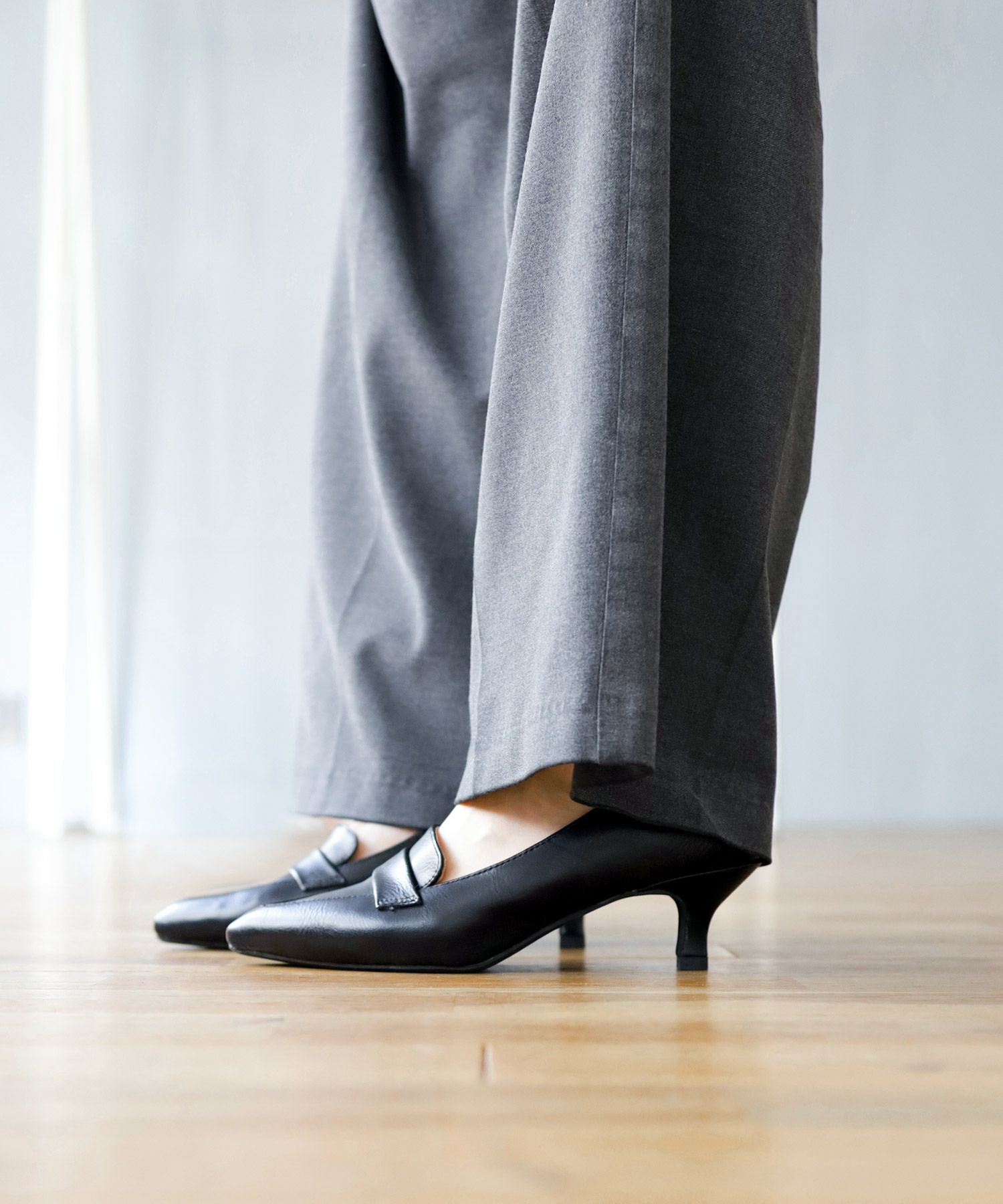 ミドルヒールポインテッドトゥローファーパンプス | SESTO(セスト