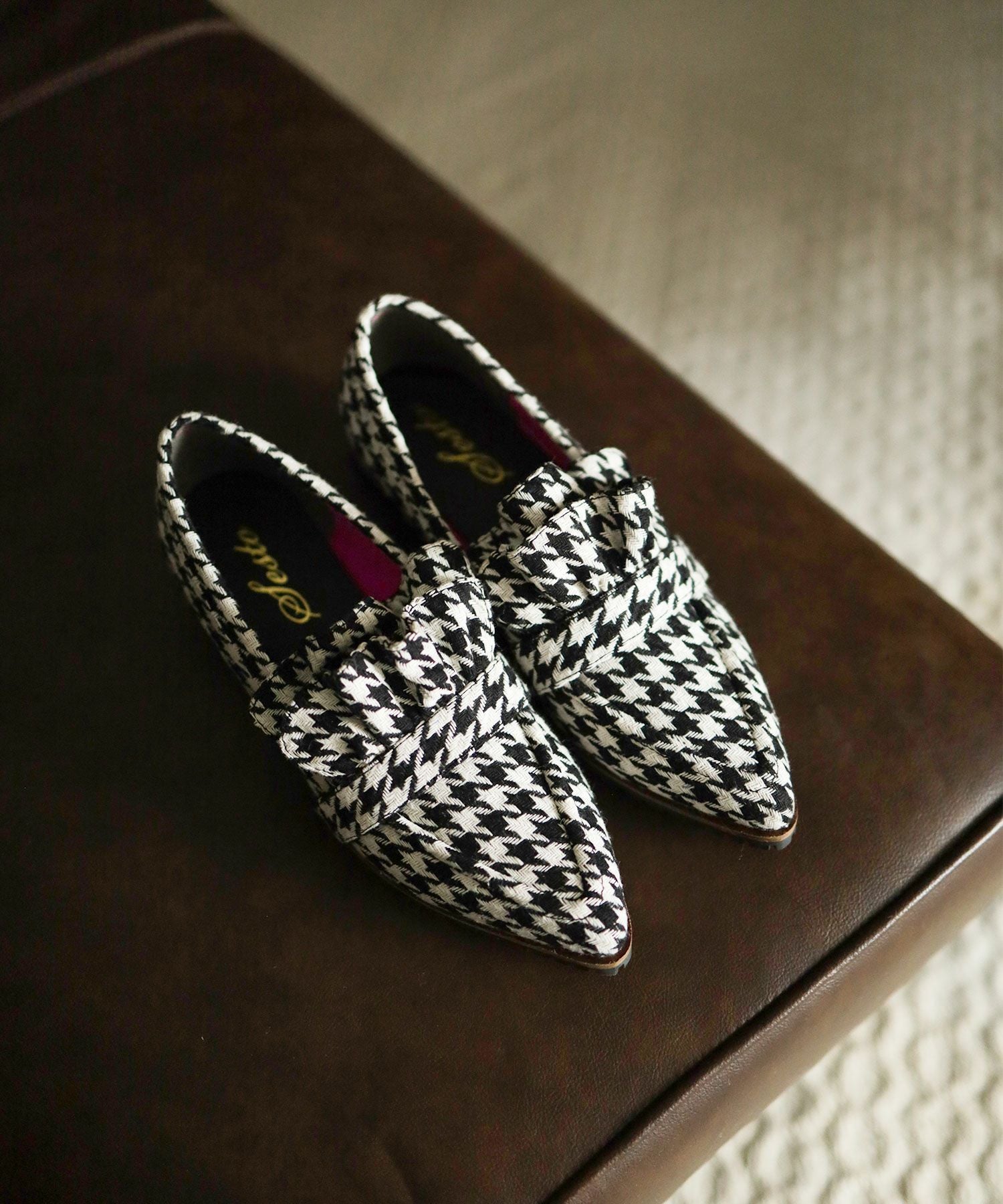 ラッフルデザインポインテッドトゥ厚底ローファーパンプス▲返品不可