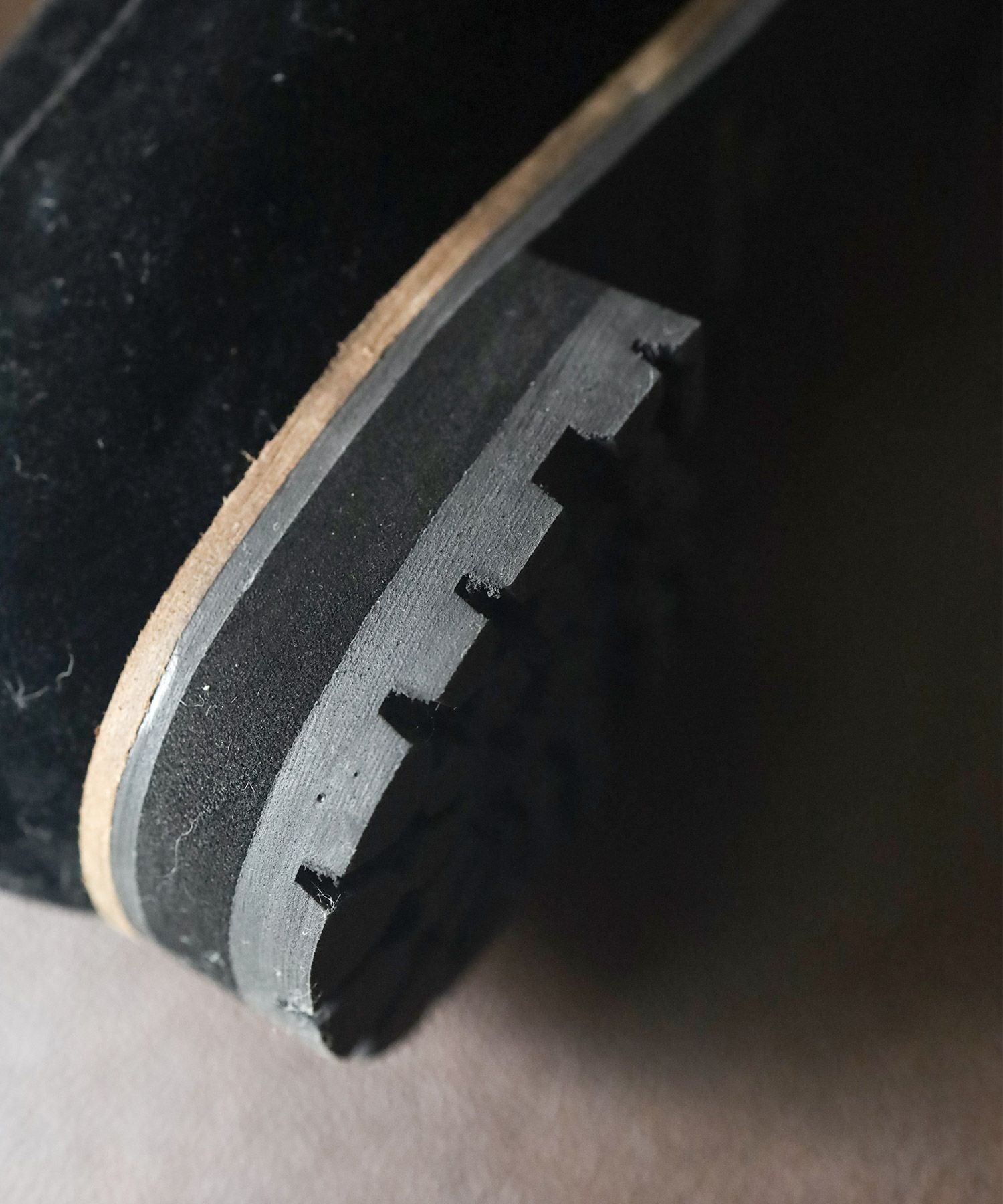 ラッフルデザインポインテッドトゥ厚底ローファーパンプス▲返品不可