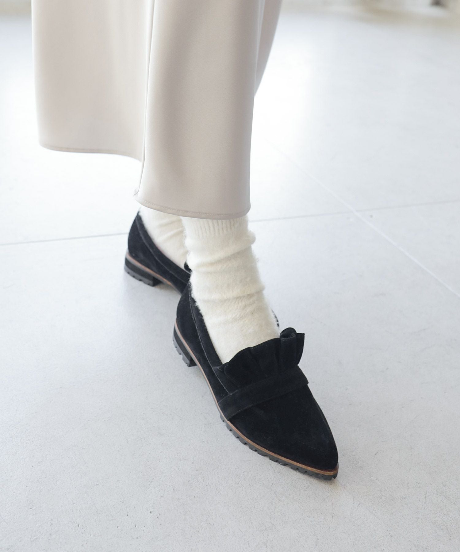 ラッフルデザインポインテッドトゥ厚底ローファーパンプス▲返品不可