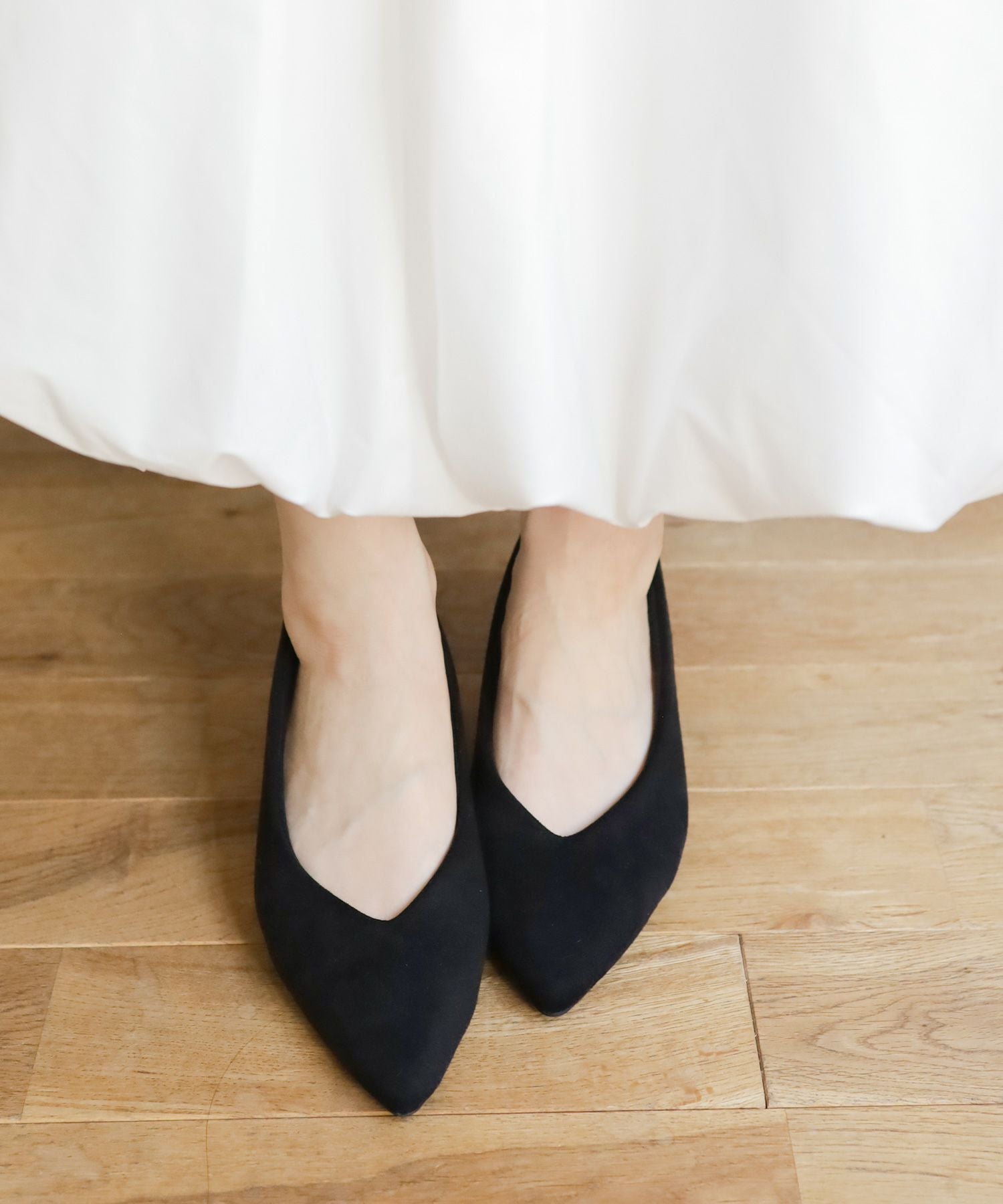 削れないかかとゴム&高機能クッションの美脚ローヒールパンプス