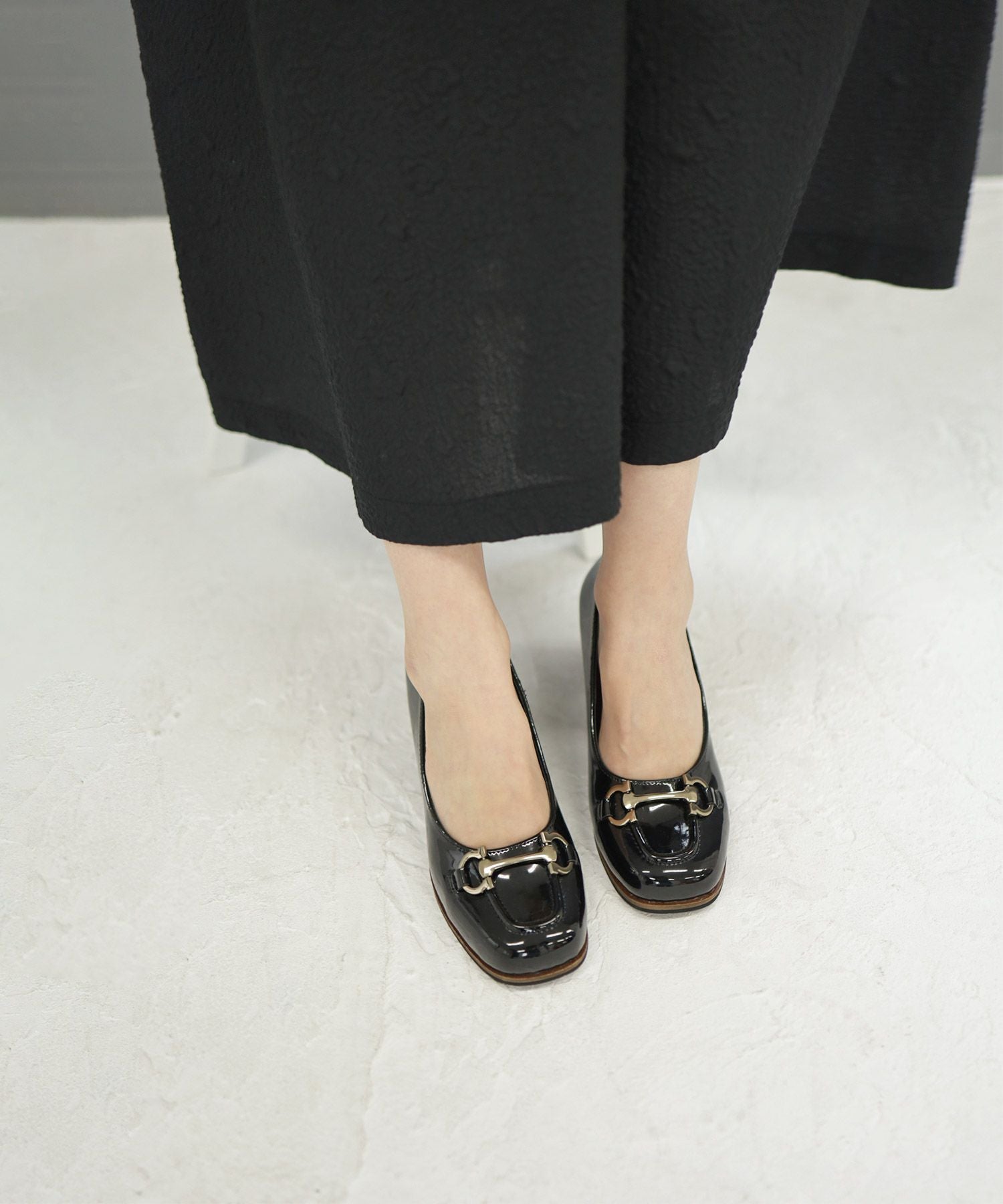 ビット付きフレアヒールパンプス▲返品交換不可