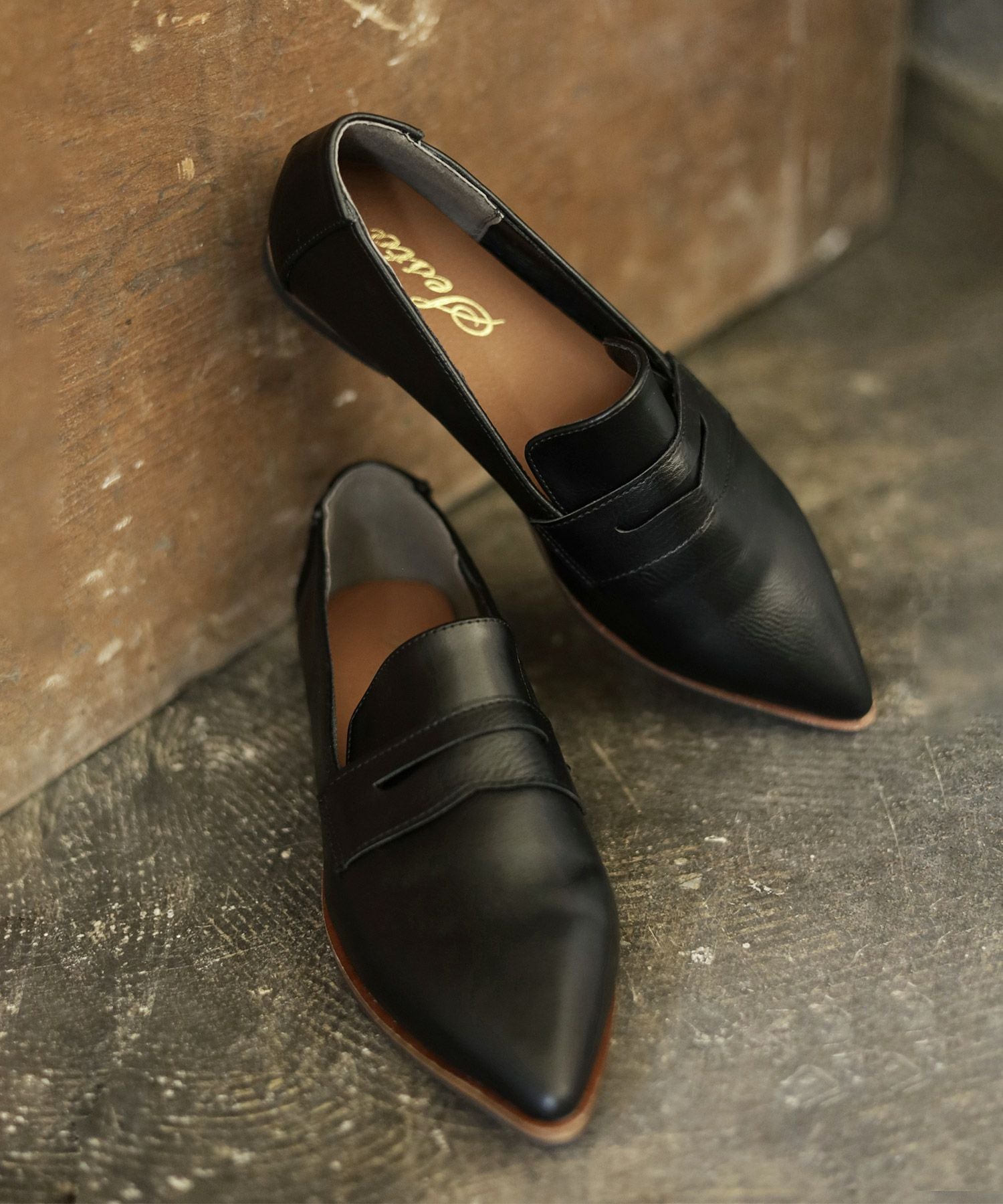 ポインテッドトゥコインローファーパンプス▲返品交換不可