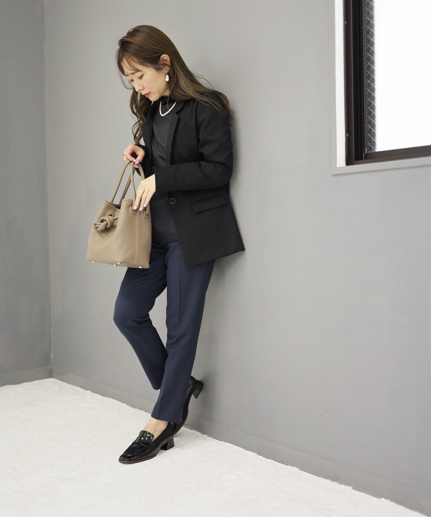 スリムスクエアローヒールローファーパンプス 一部4月上旬入荷予定