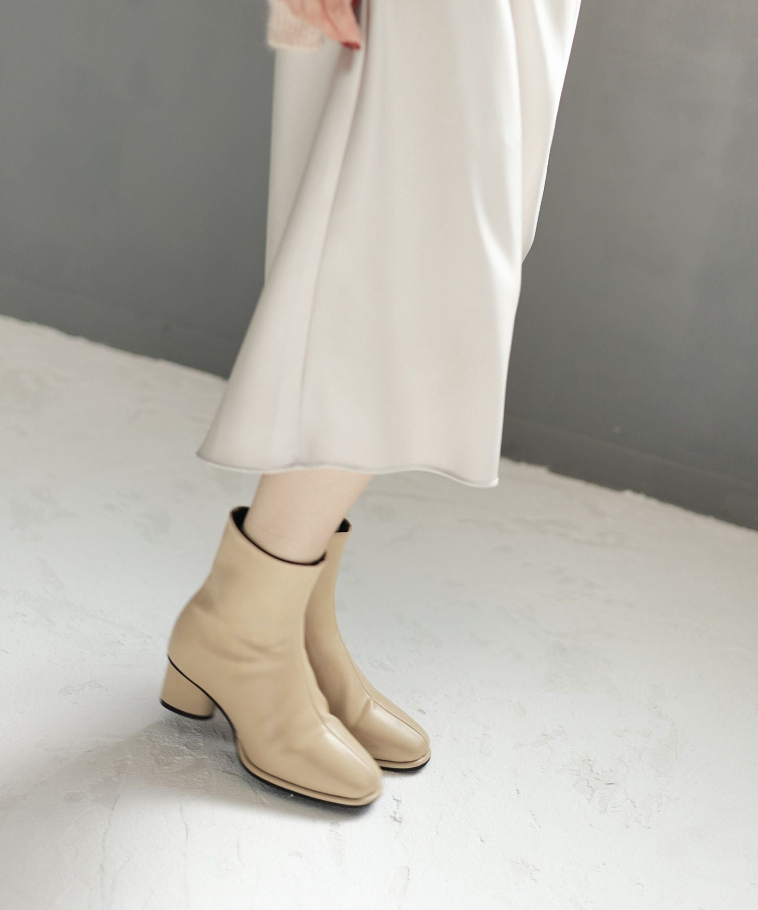 ピース巻きデザインスクエアトゥショートブーツ▲返品交換不可