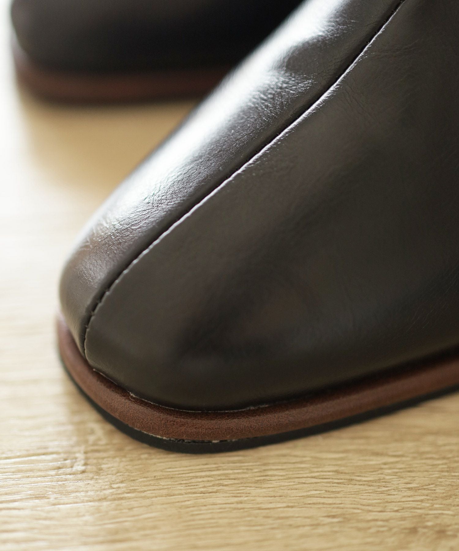 ピース巻きデザインスクエアトゥショートブーツ▲返品交換不可