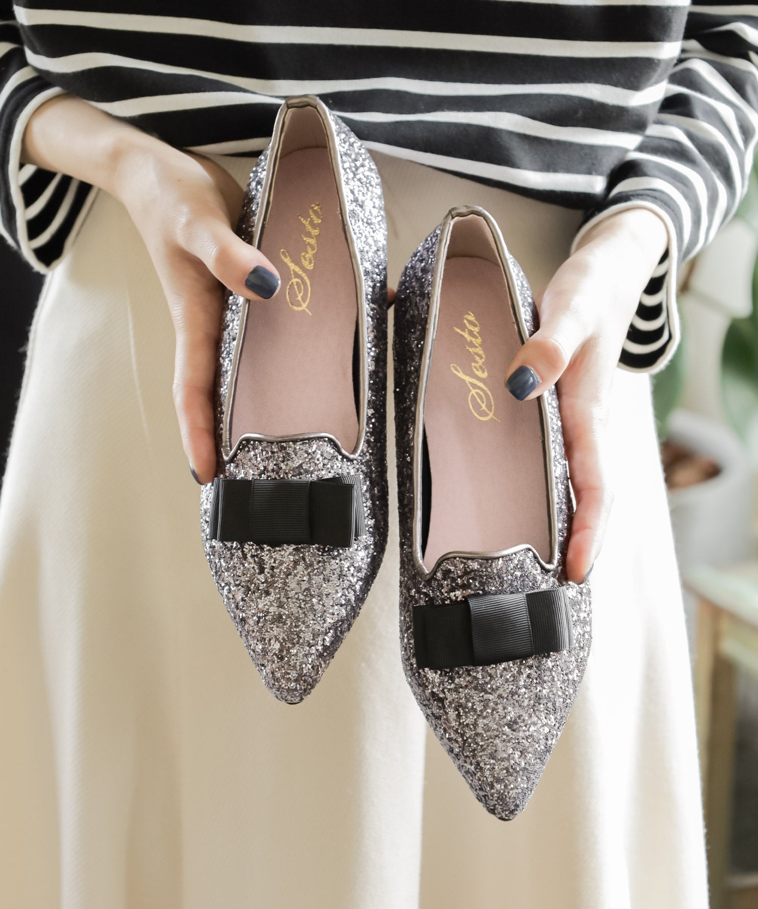 ポインテッドトゥローヒールリボンローファーパンプス 一部4月上旬入荷予定