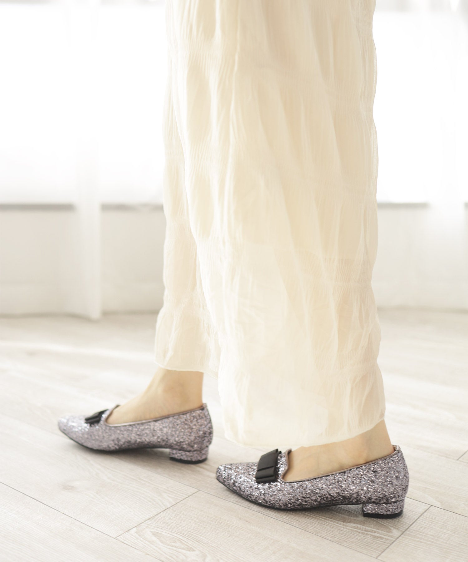 ポインテッドトゥローヒールリボンローファーパンプス 一部4月上旬入荷予定