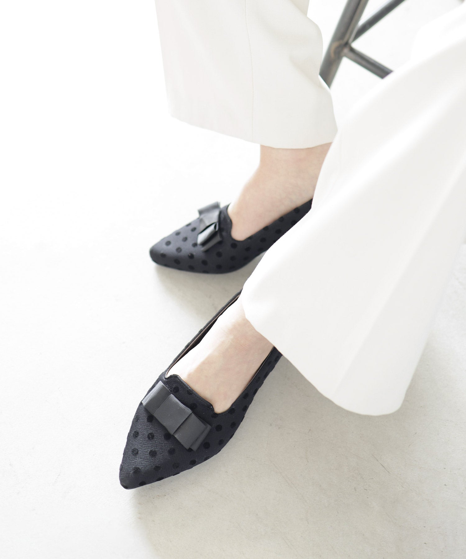 ポインテッドトゥローヒールリボンローファーパンプス 一部4月上旬入荷予定