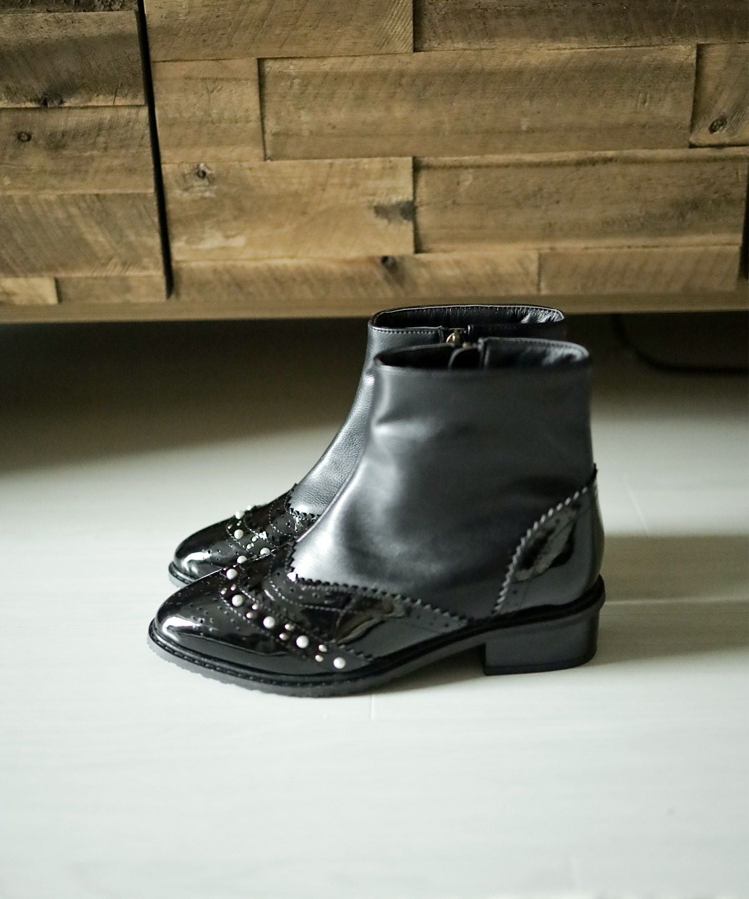 パール×ウイングチップショートブーツ▲返品不可