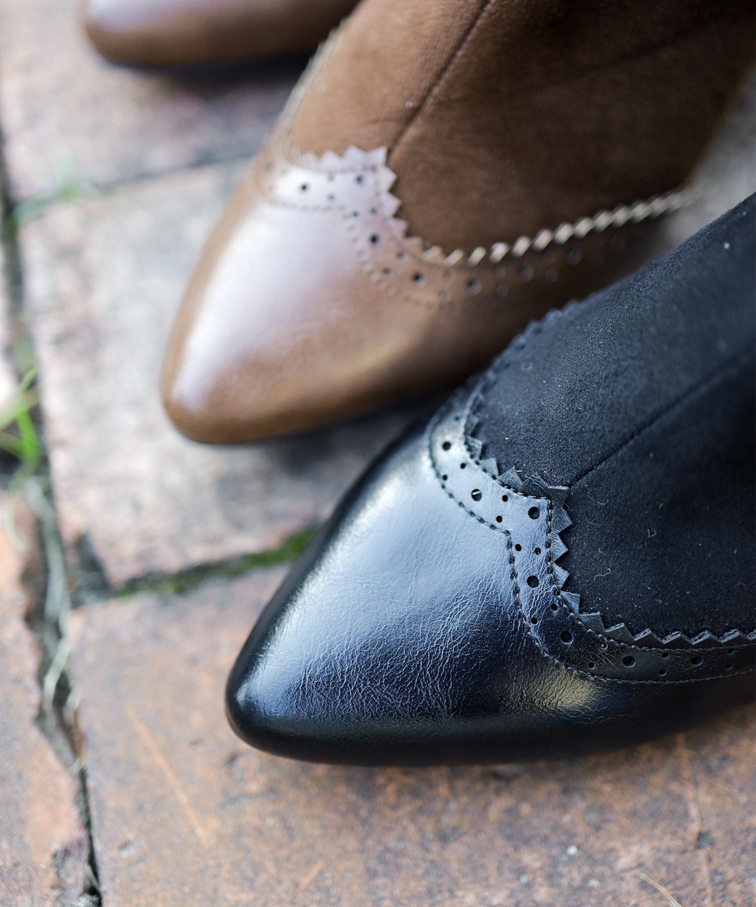 ウイングチップストレッチストレートヒールショートブーツ▲返品交換不可