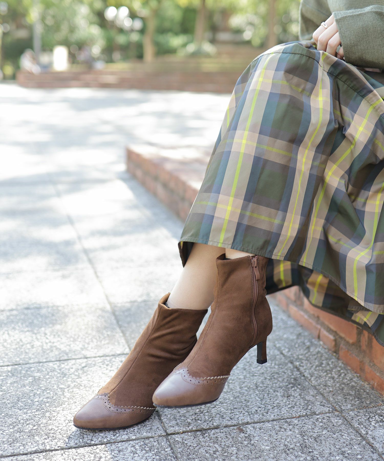 ウイングチップストレッチストレートヒールショートブーツ▲返品交換不可