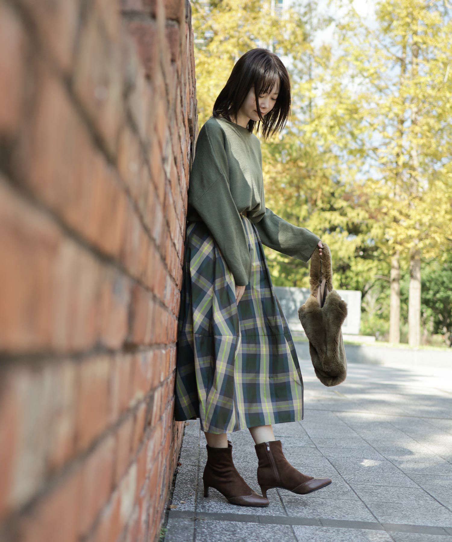 ウイングチップストレッチストレートヒールショートブーツ▲返品交換不可