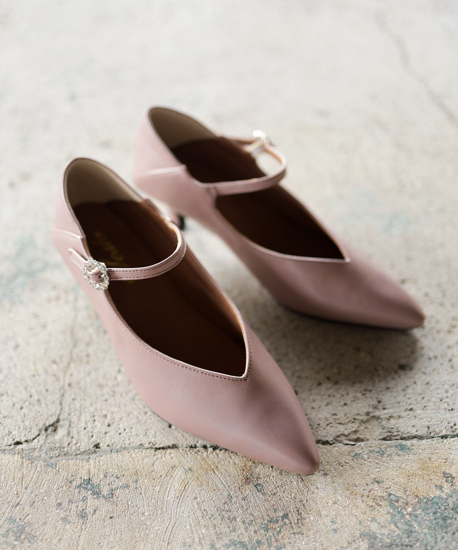 かかとが踏める2Way！ビジューバックルポインテッドトゥキトゥンヒールパンプス 一部4月中旬入荷予定