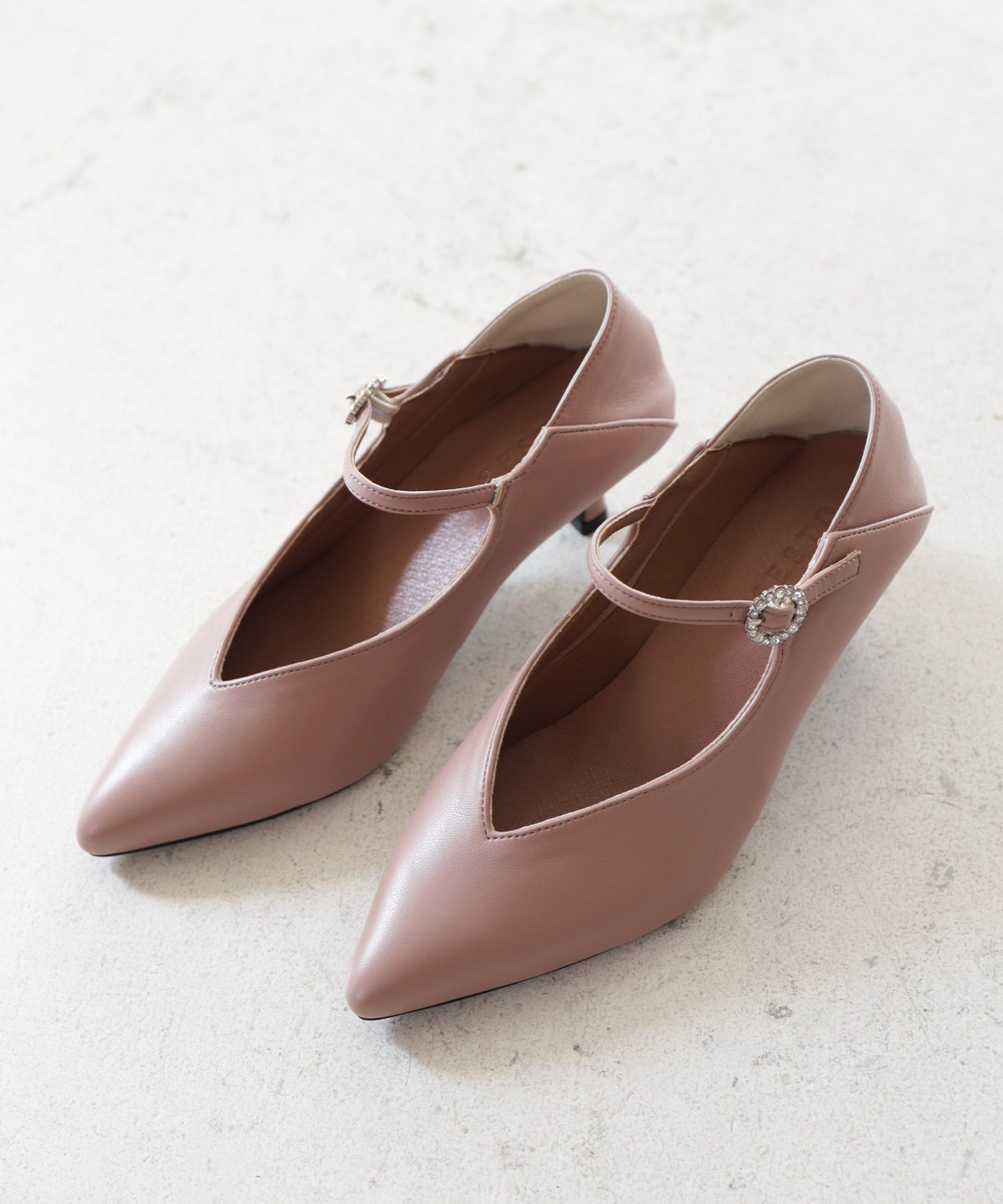 かかとが踏める2Way！ビジューバックルポインテッドトゥキトゥンヒールパンプス  一部10月上旬入荷予定