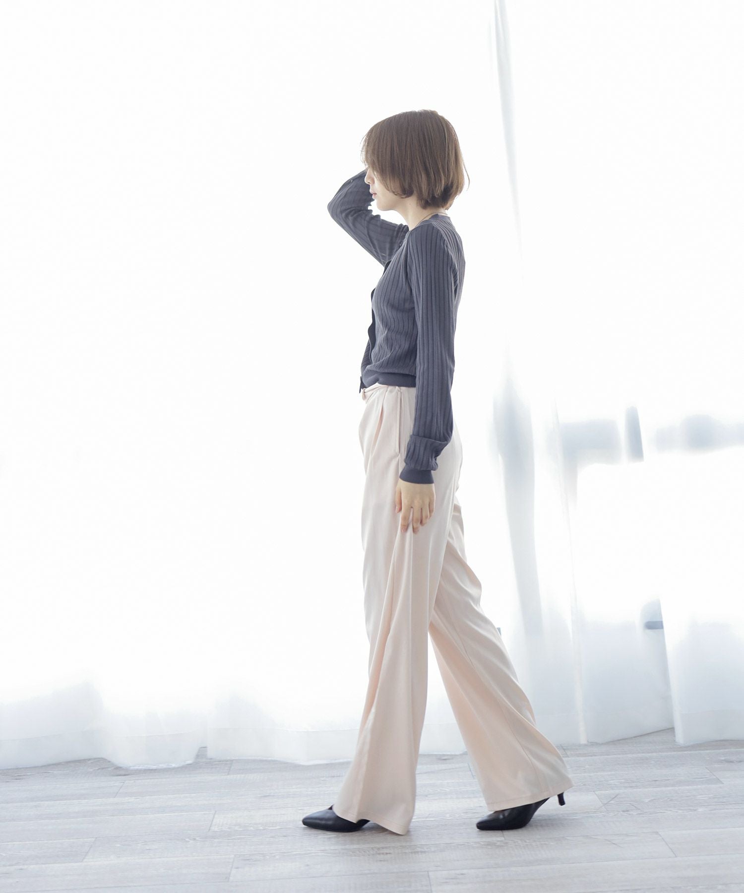 かかとが踏める2Way!ビジューバックルポインテッドトゥキトゥンヒールパンプス 一部4月中旬入荷予定