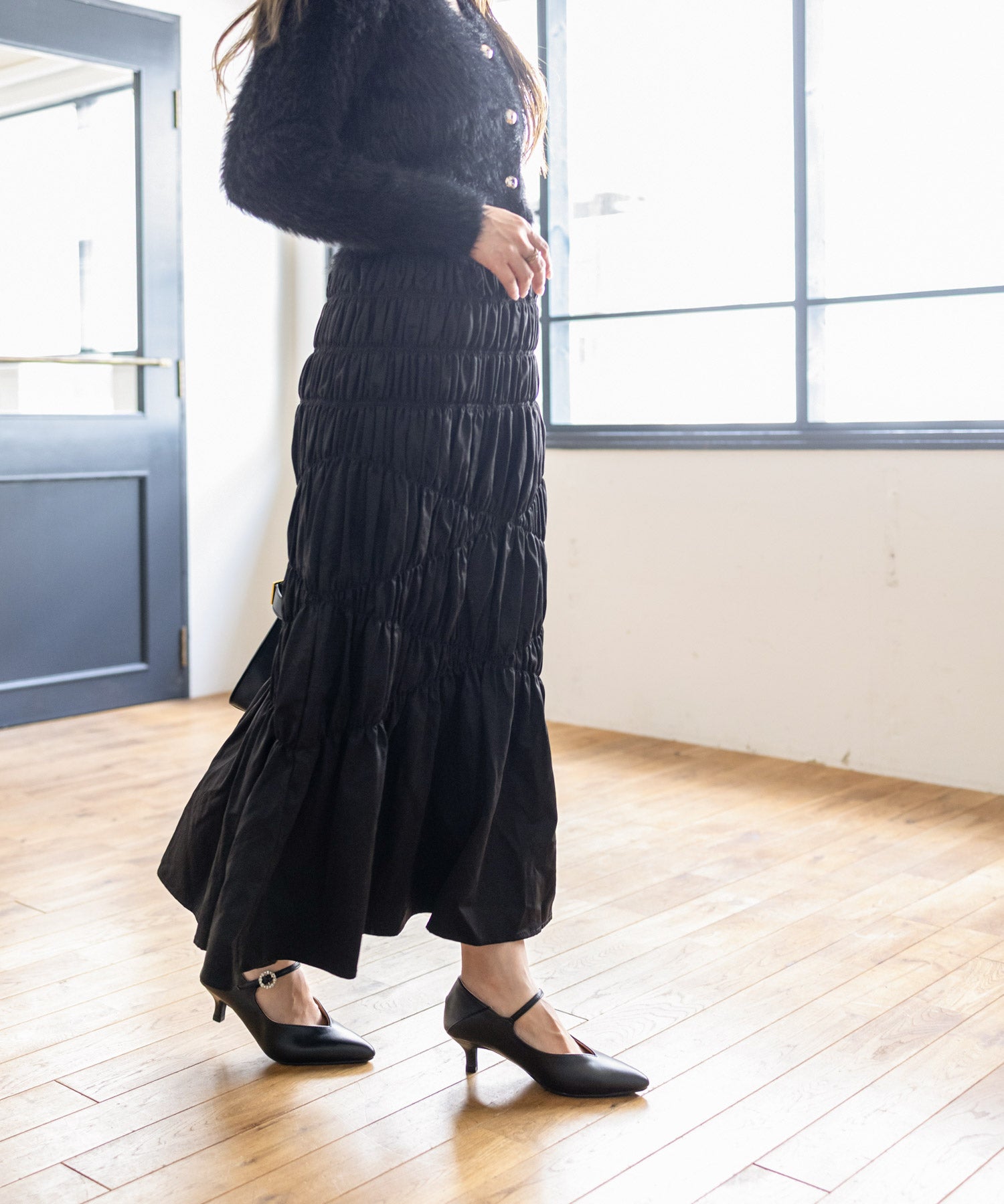 かかとが踏める2Way!ビジューバックルポインテッドトゥキトゥンヒールパンプス