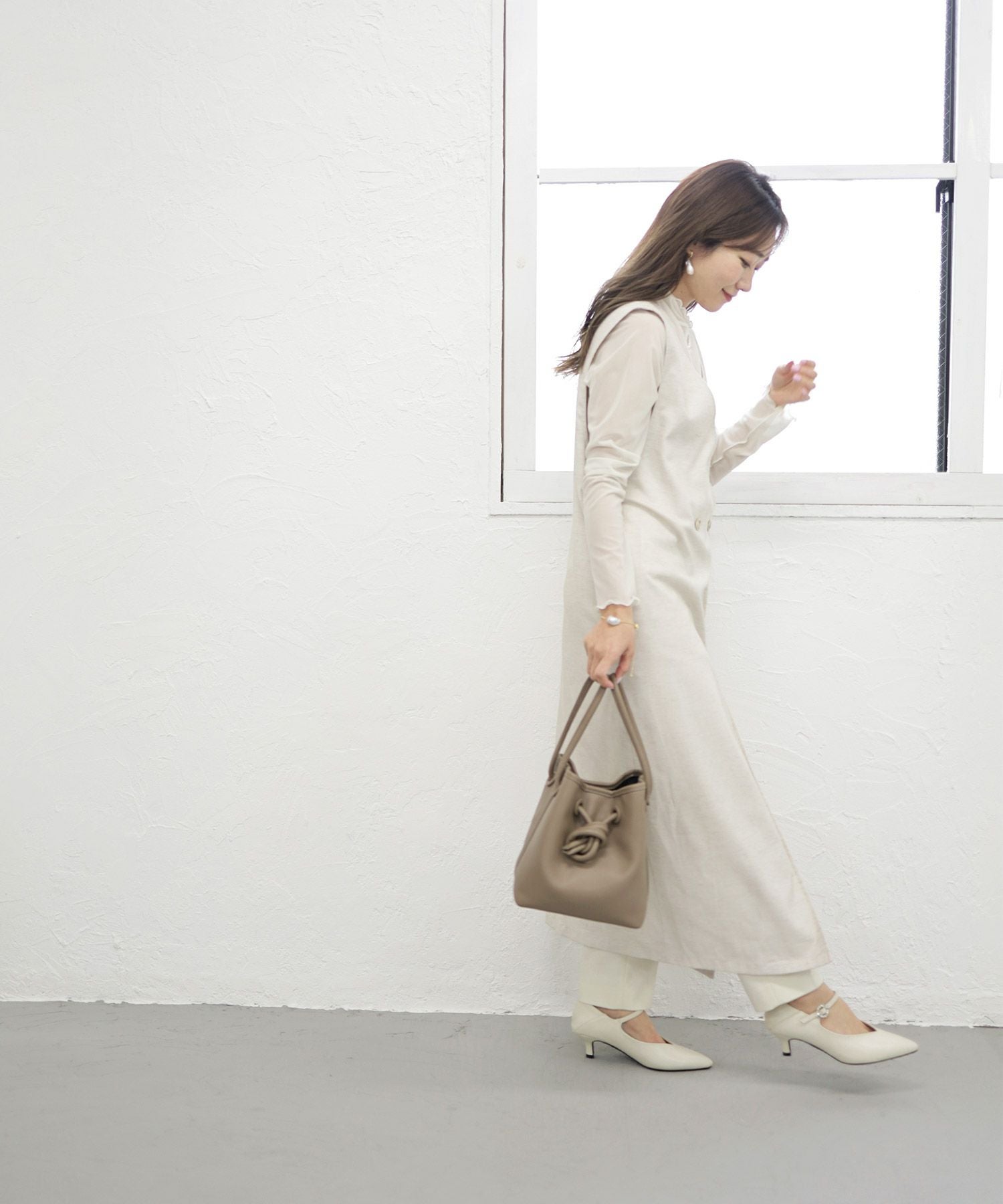 かかとが踏める2Way！ビジューバックルポインテッドトゥキトゥンヒールパンプス 一部4月中旬入荷予定