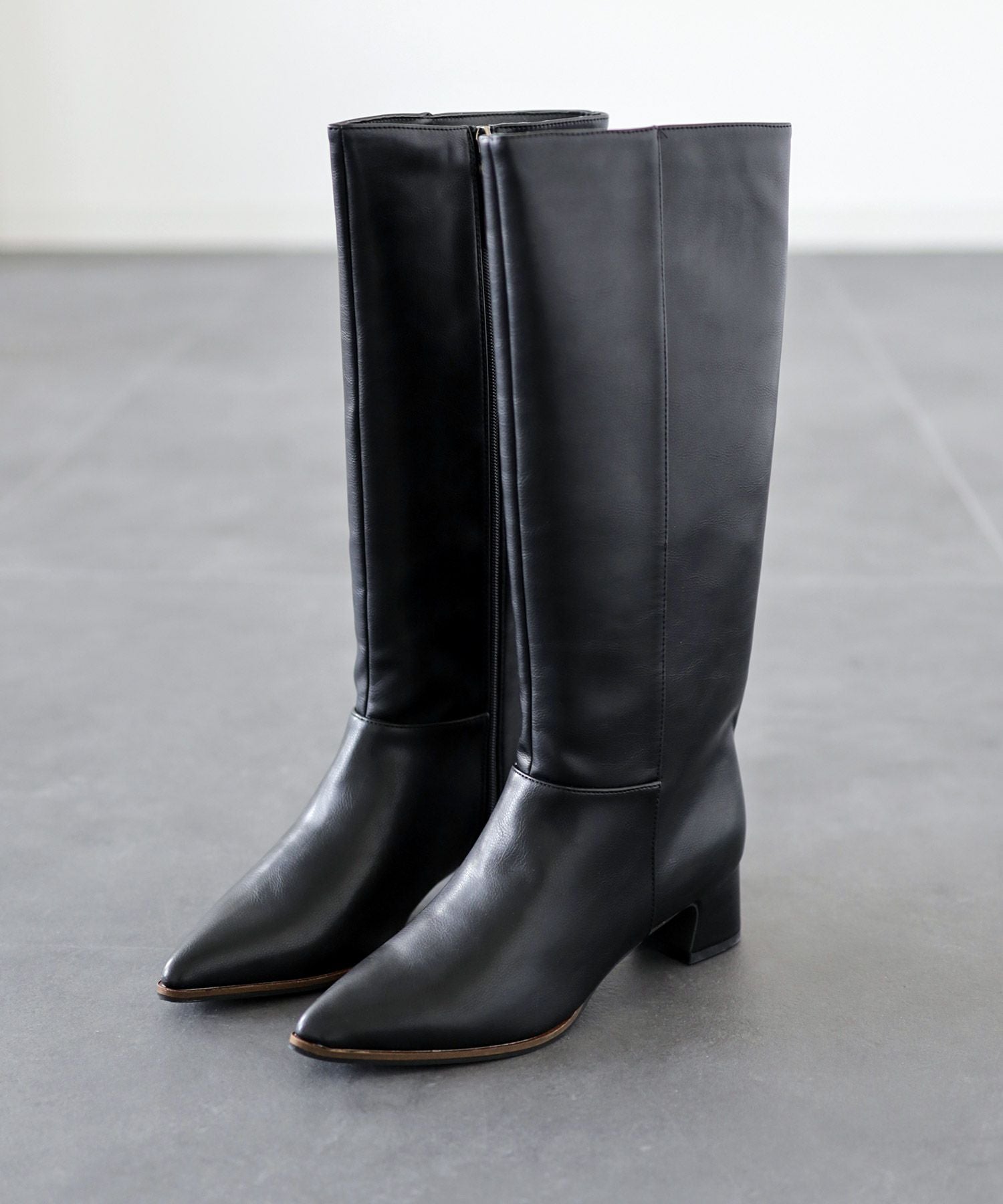 ポインテッドトゥストレートロングブーツ
