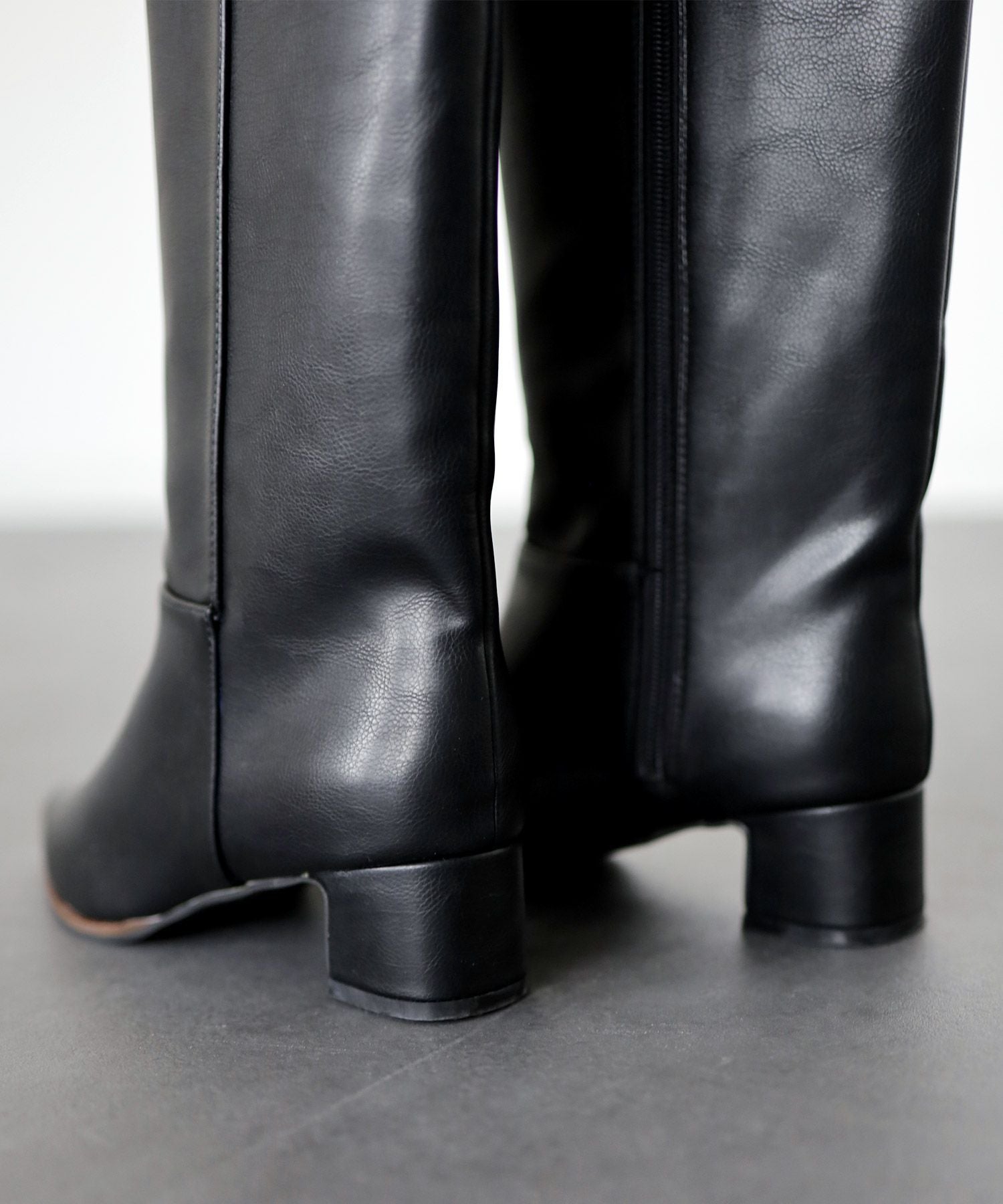 ポインテッドトゥストレートロングブーツ