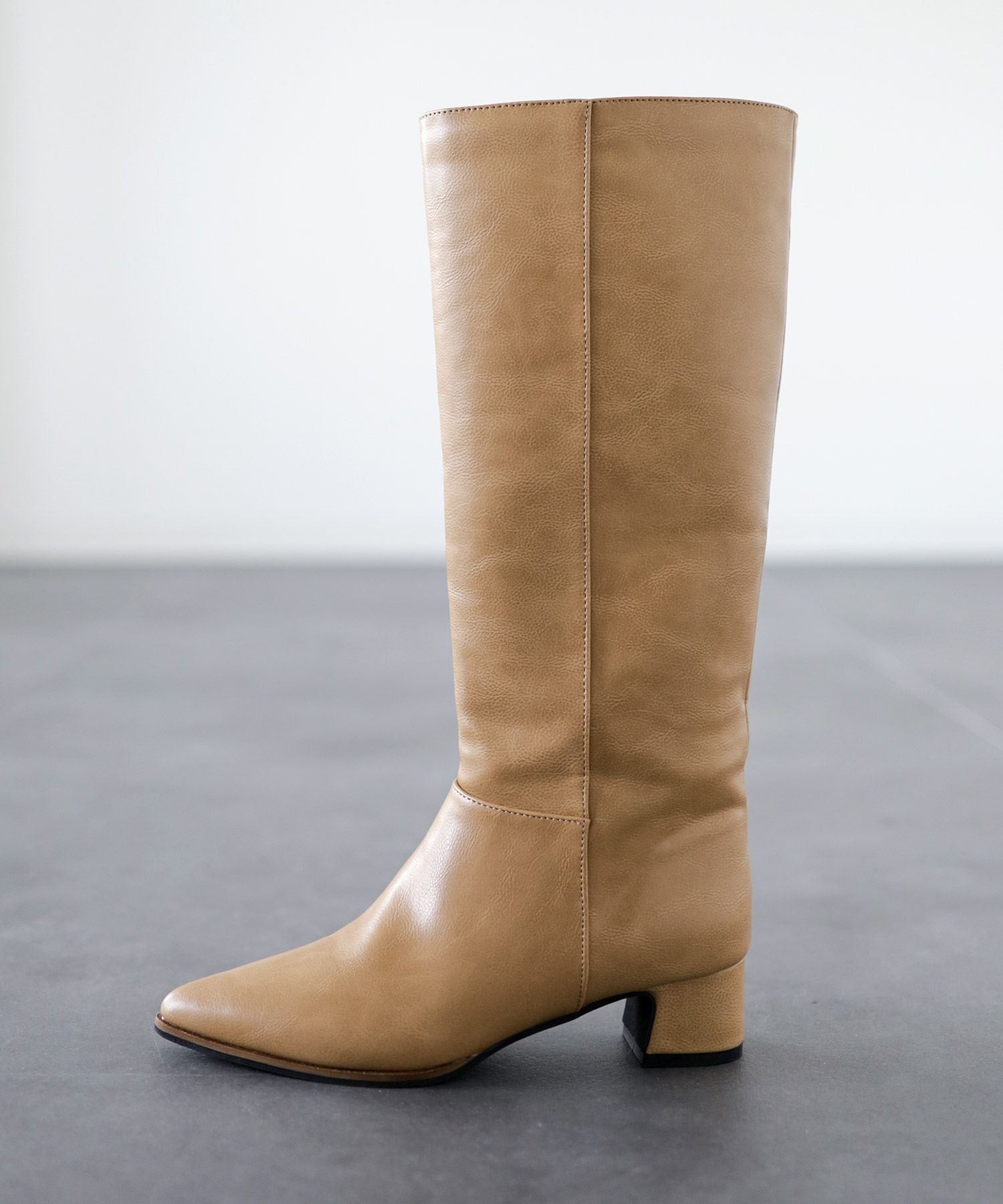 ポインテッドトゥストレートロングブーツ