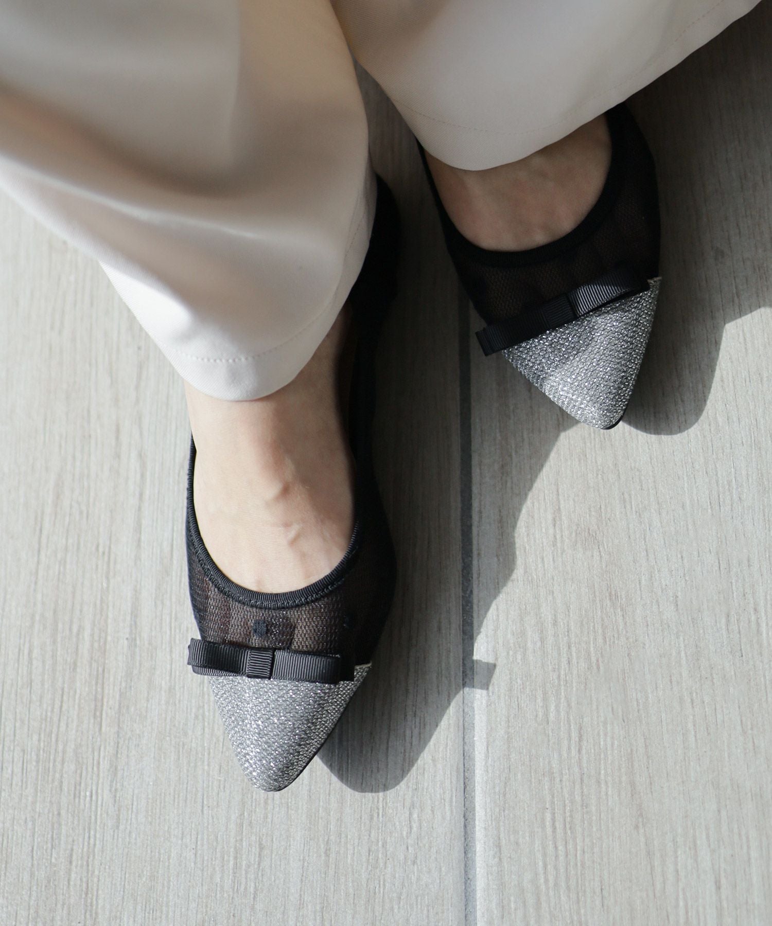 シースルードットのポイテッドトゥフラットパンプス | SESTO(セスト