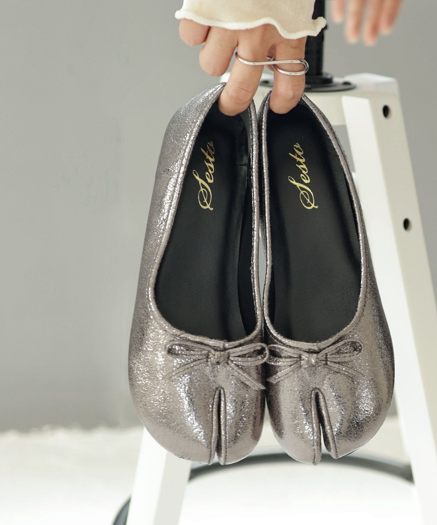 ローヒールタビパンプス▲返品不可