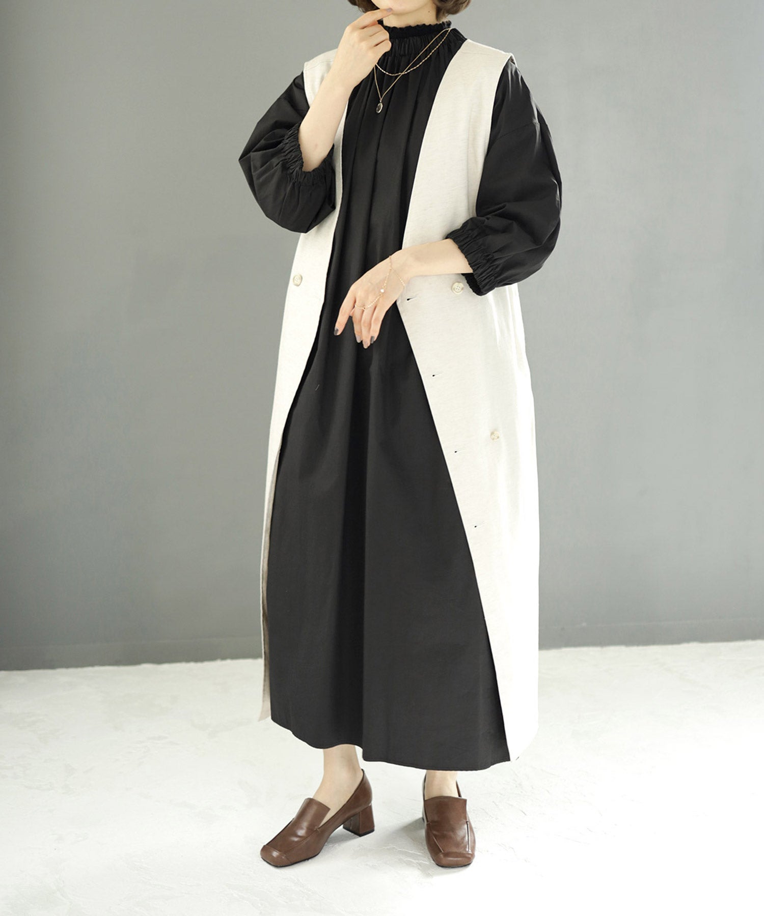 チャンキーヒールスクエアトゥローファーパンプス▲返品交換不可