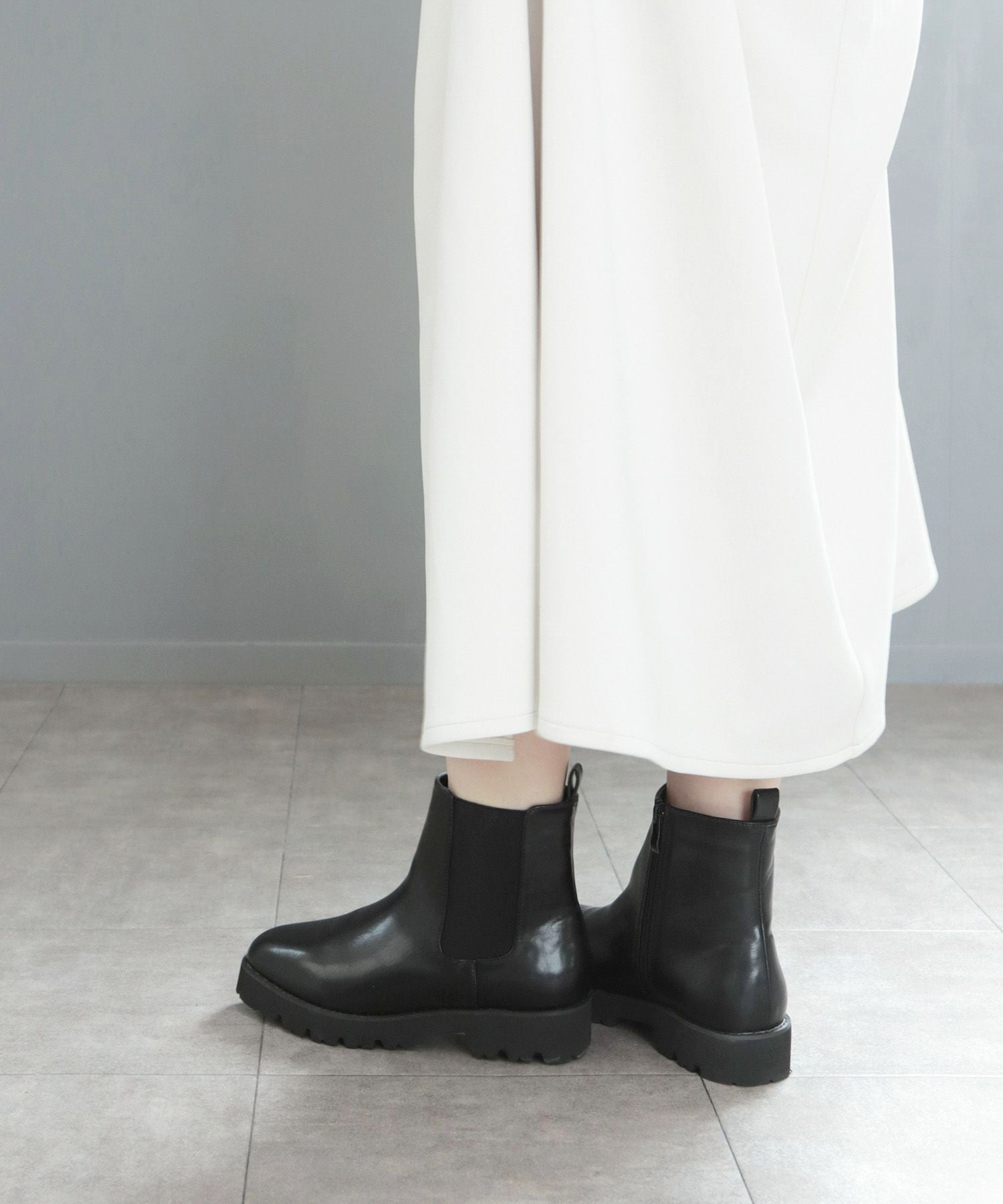 【4E幅広・大きいサイズ】厚底サイドゴアショートブーツ