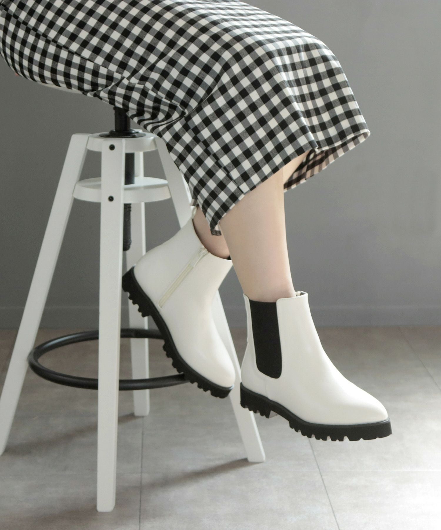 【4E幅広・大きいサイズ】厚底サイドゴアショートブーツ