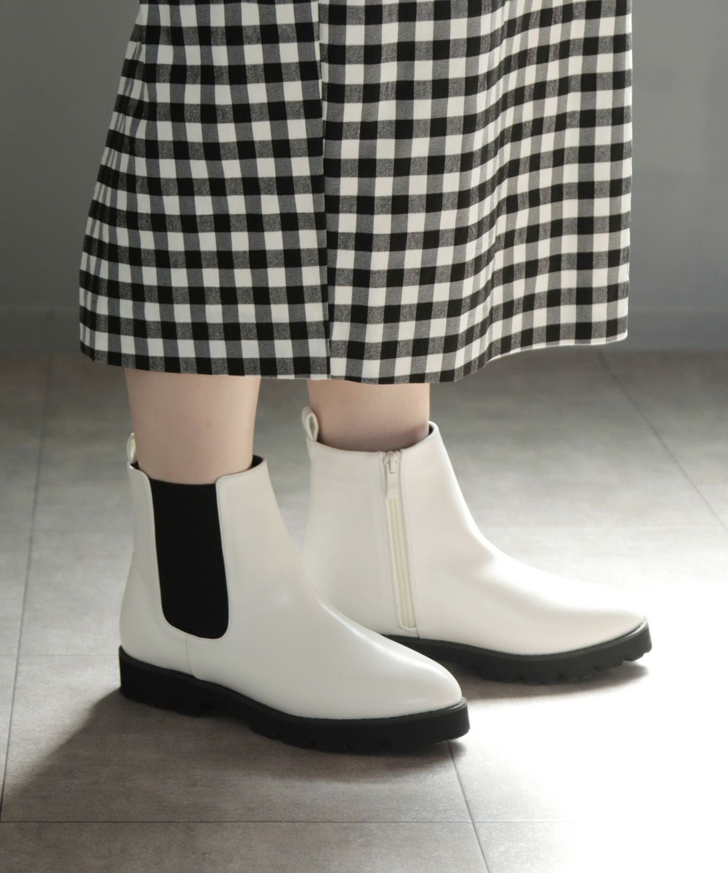 【4E幅広・大きいサイズ】厚底サイドゴアショートブーツ